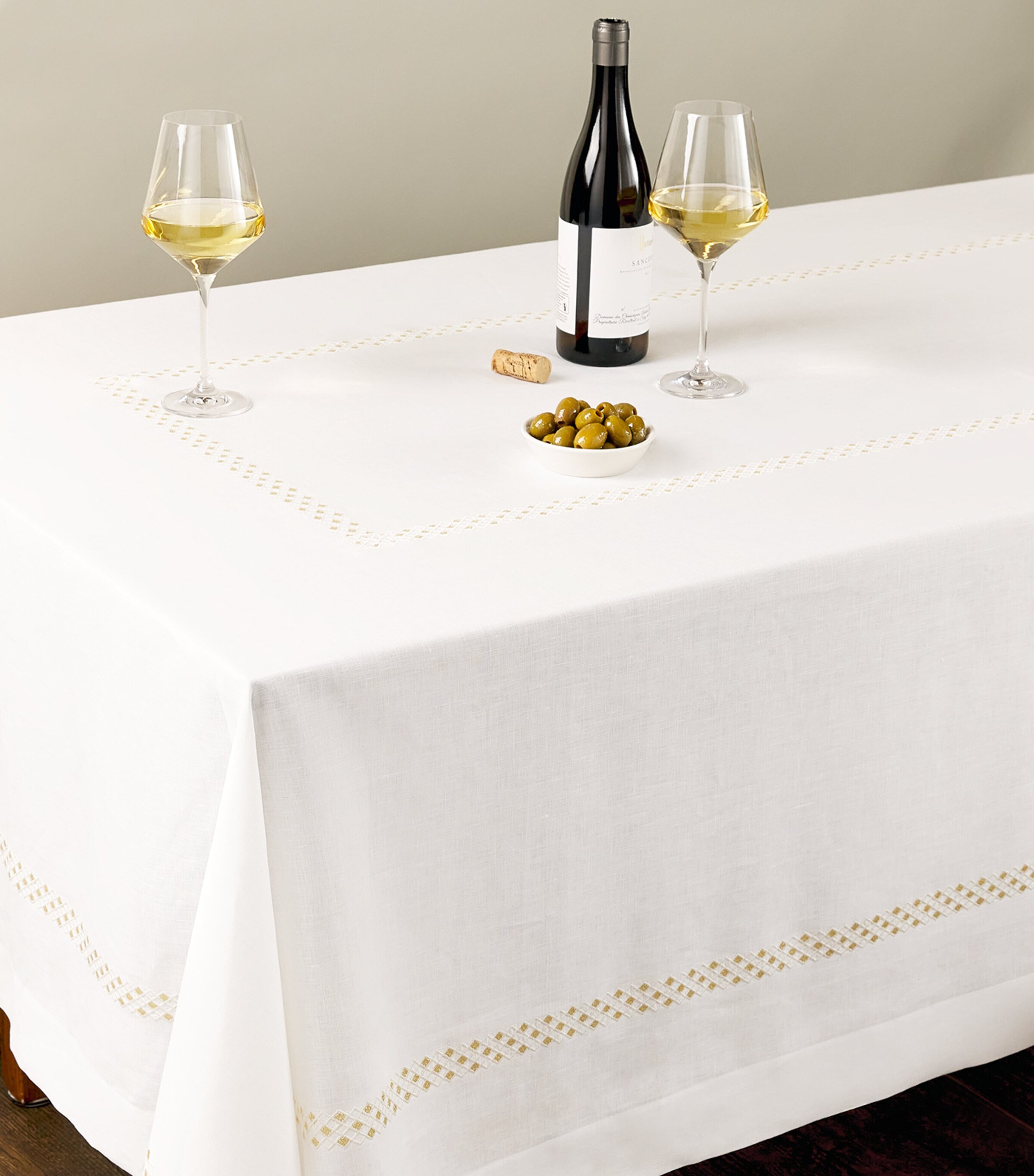 Linen Embroidered Liri Tablecloth (170cm x 270cm) WHITE/GOLD Image 2