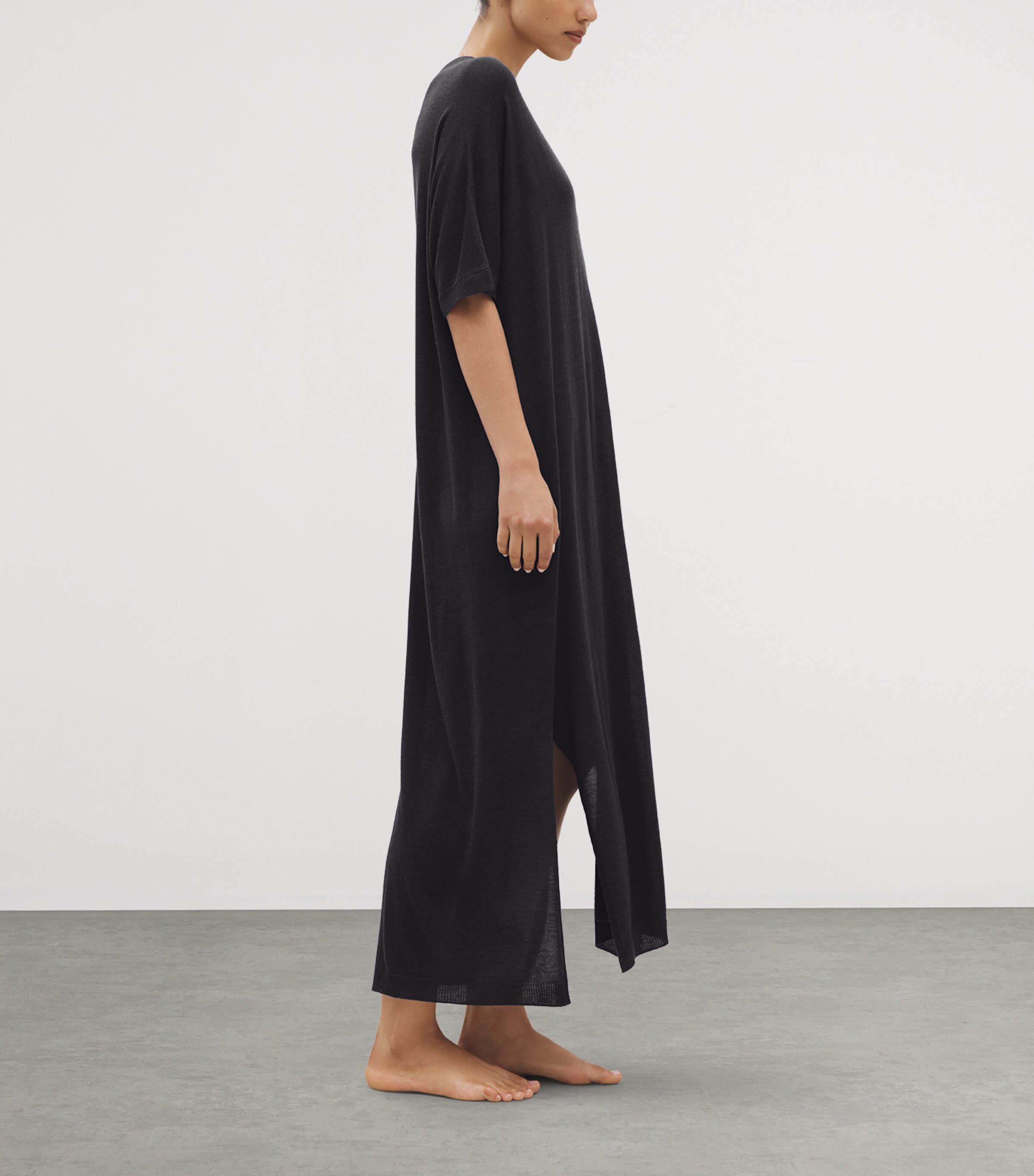 SHLEEP Womens Merino-Silk V-Neck Kaftan Arabian Night Sky Image 6