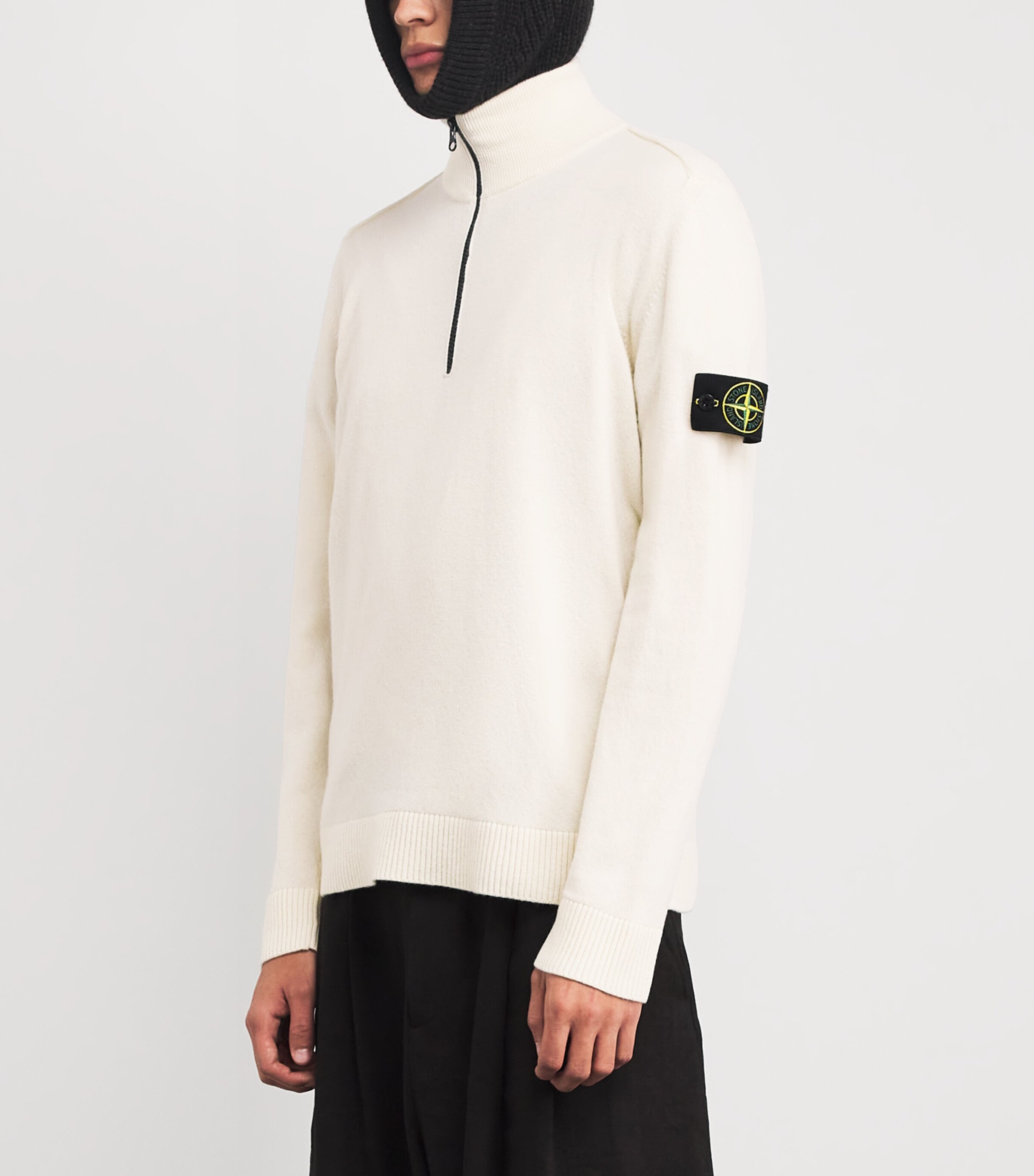 Virgin Wool Half-Zip Compass Sweatshirt V0093 Image 3