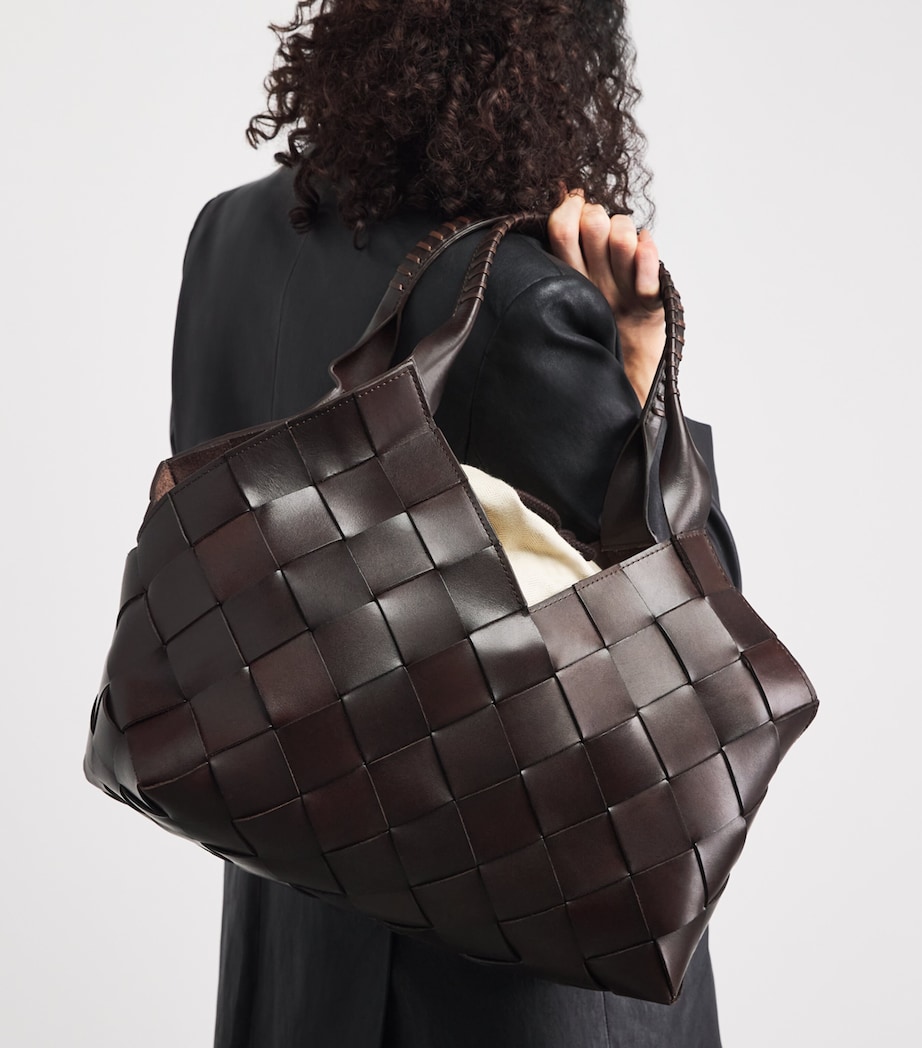 DRAGON DIFFUSION Leather Woven Castello Shoulder Bag Dark Brown Image 4