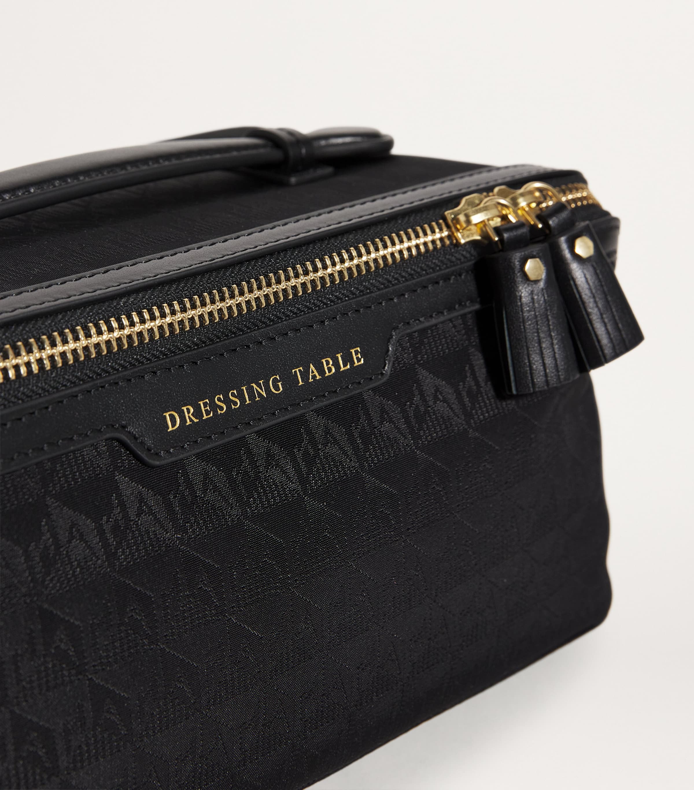 関税なし☆ANYA HINDMARCH Jacquard Dressing Table Case Anya Hindmarch Jacquard Dressing Table Case | Harrods US
