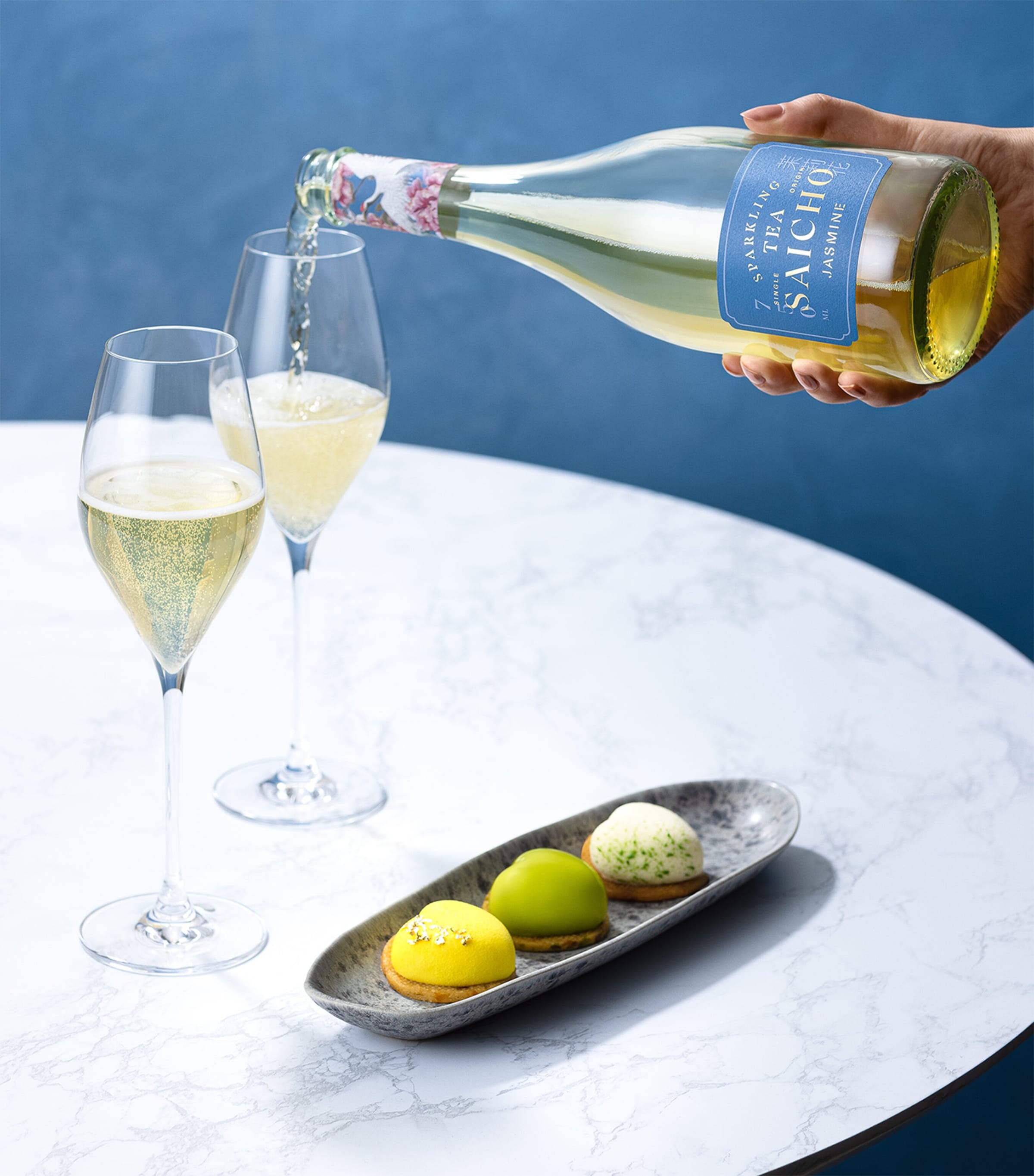 Jasmine Sparkling Tea (75cl) NO COLOUR Image 2