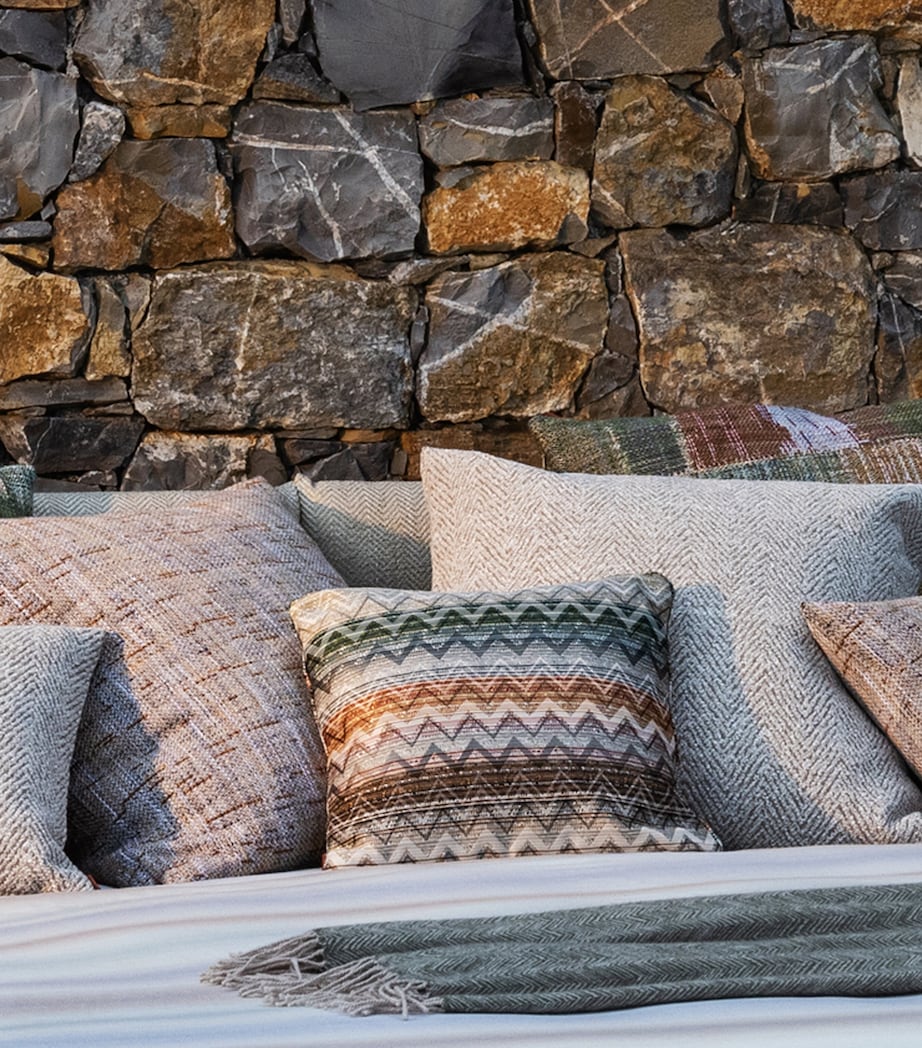 Yate Cushion (40cm x 40cm) 164-BRONZE Image 2
