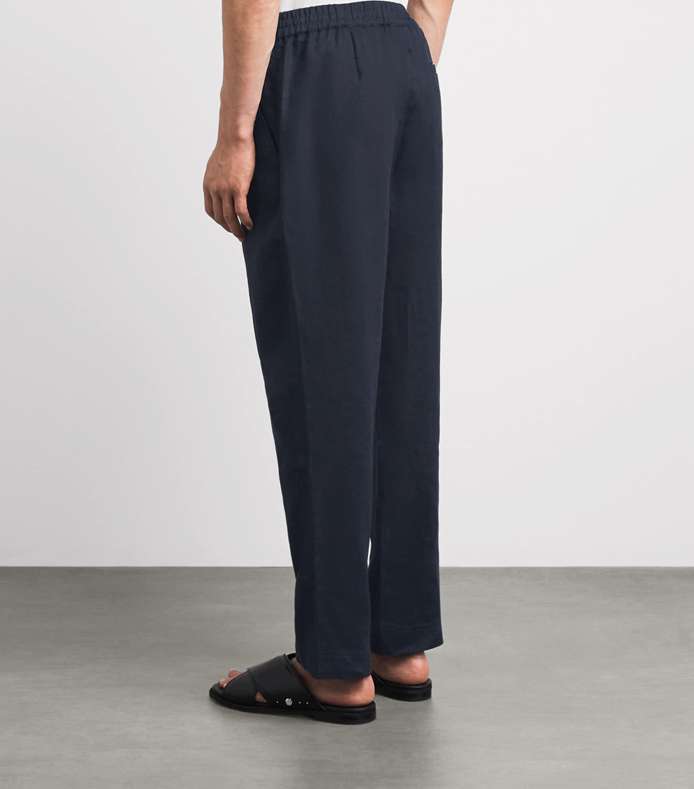 CHÉ Mens Linen Avila Straight Trousers Navy Image 5