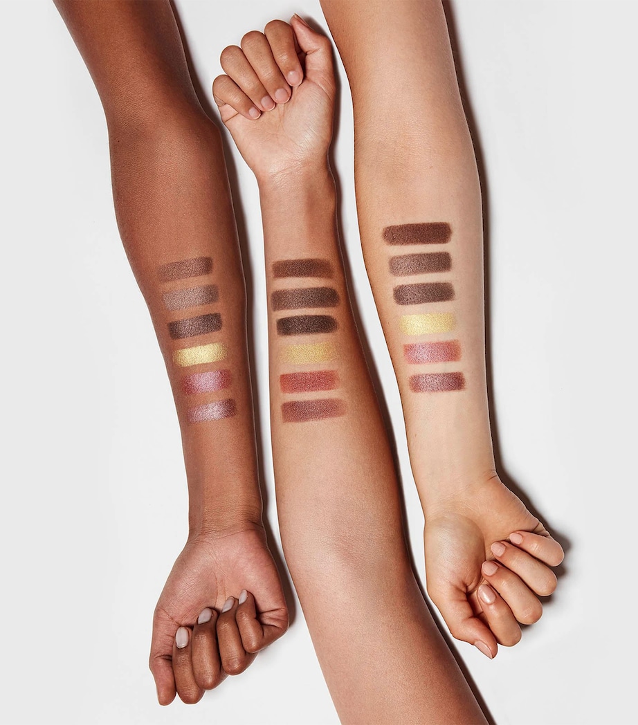 Carolina Herrera Chic Mono Eyeshadow Violet Image 4