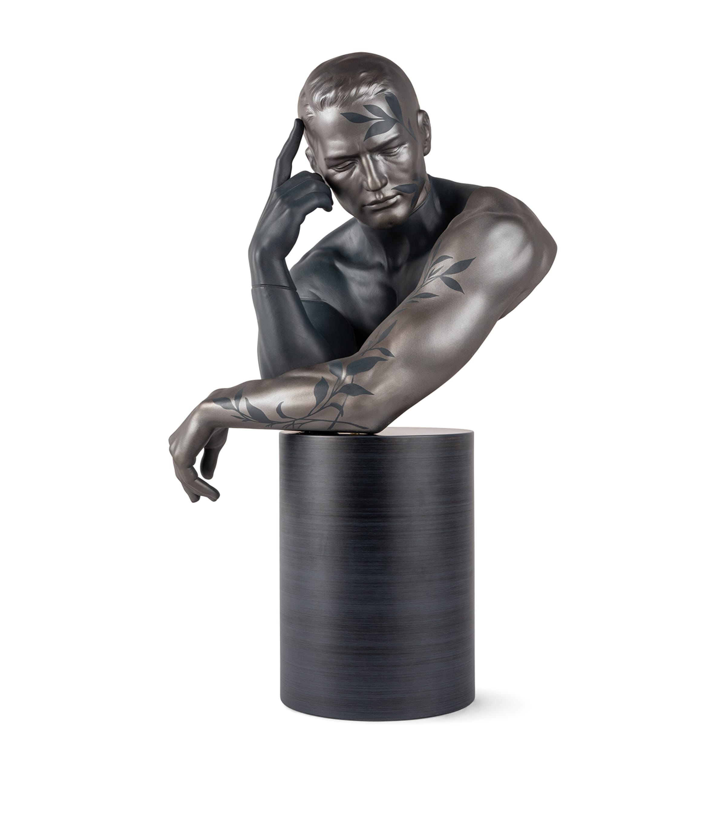 Lladró Reflections of Nature – Him Figurine Black Image 1