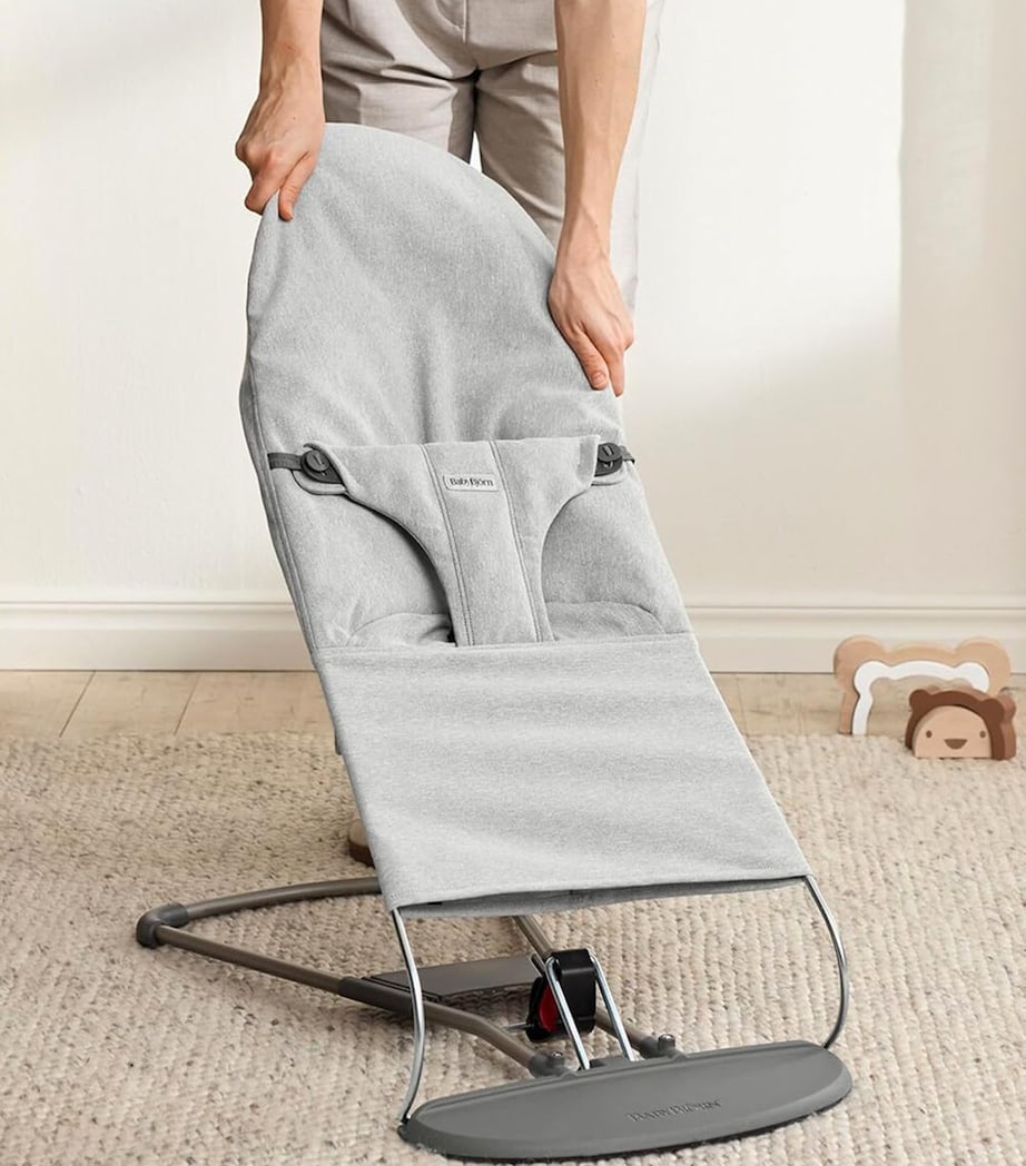 BabyBjörn 3D Jersey Bliss Baby Bouncer and Rocker Sand Grey Image 4
