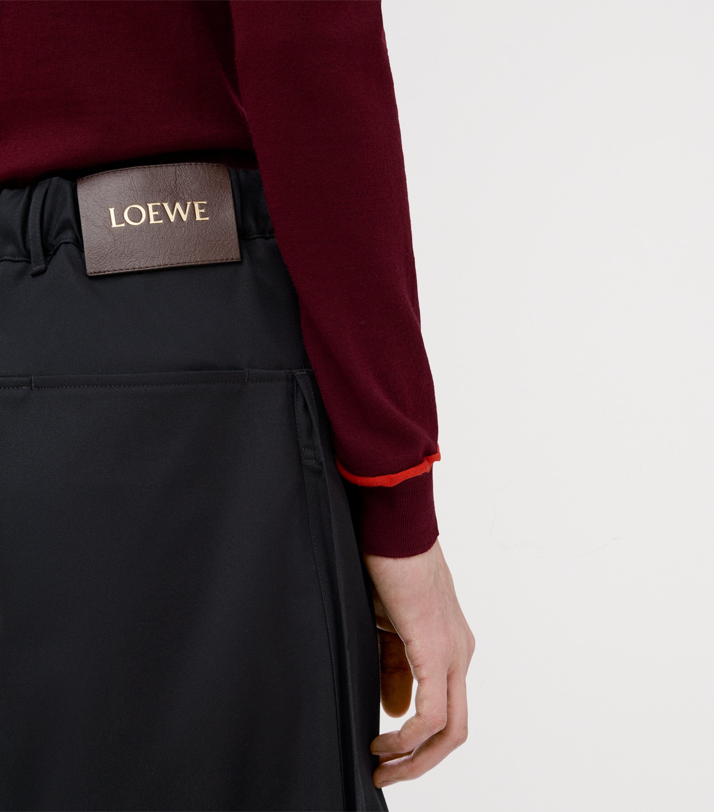 LOEWE Womens Cotton-Silk Cropped Trousers Black Image 5