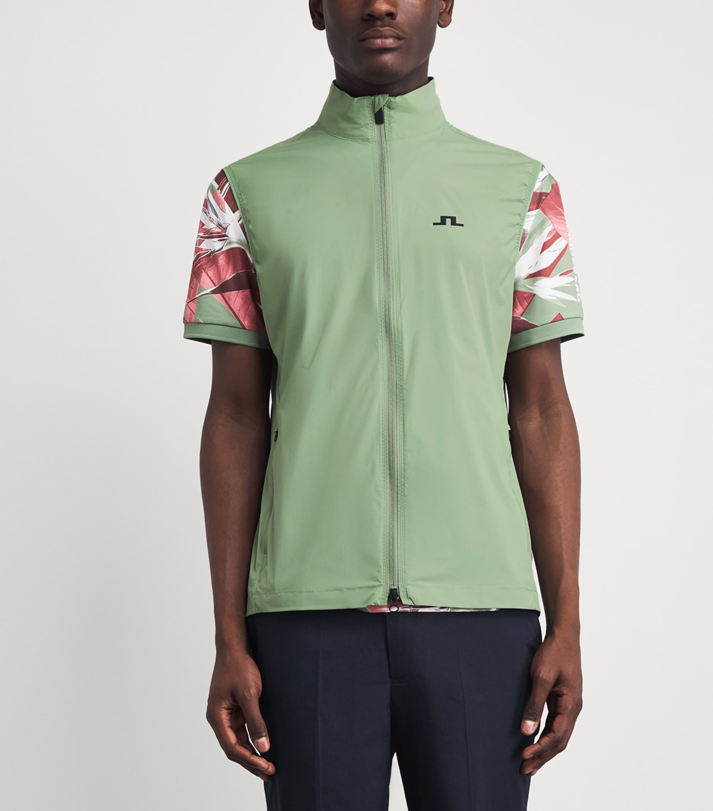 J Lindeberg Mens Ash Light Packable Vest Hedge Green Image 4