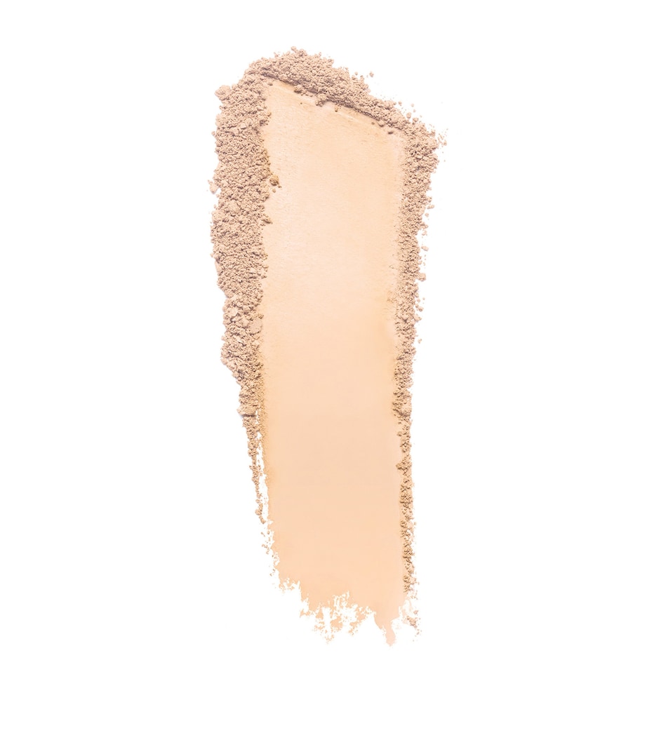 Double Wear Stay-in-Place Matte Powder Foundation 2C3 Image 2