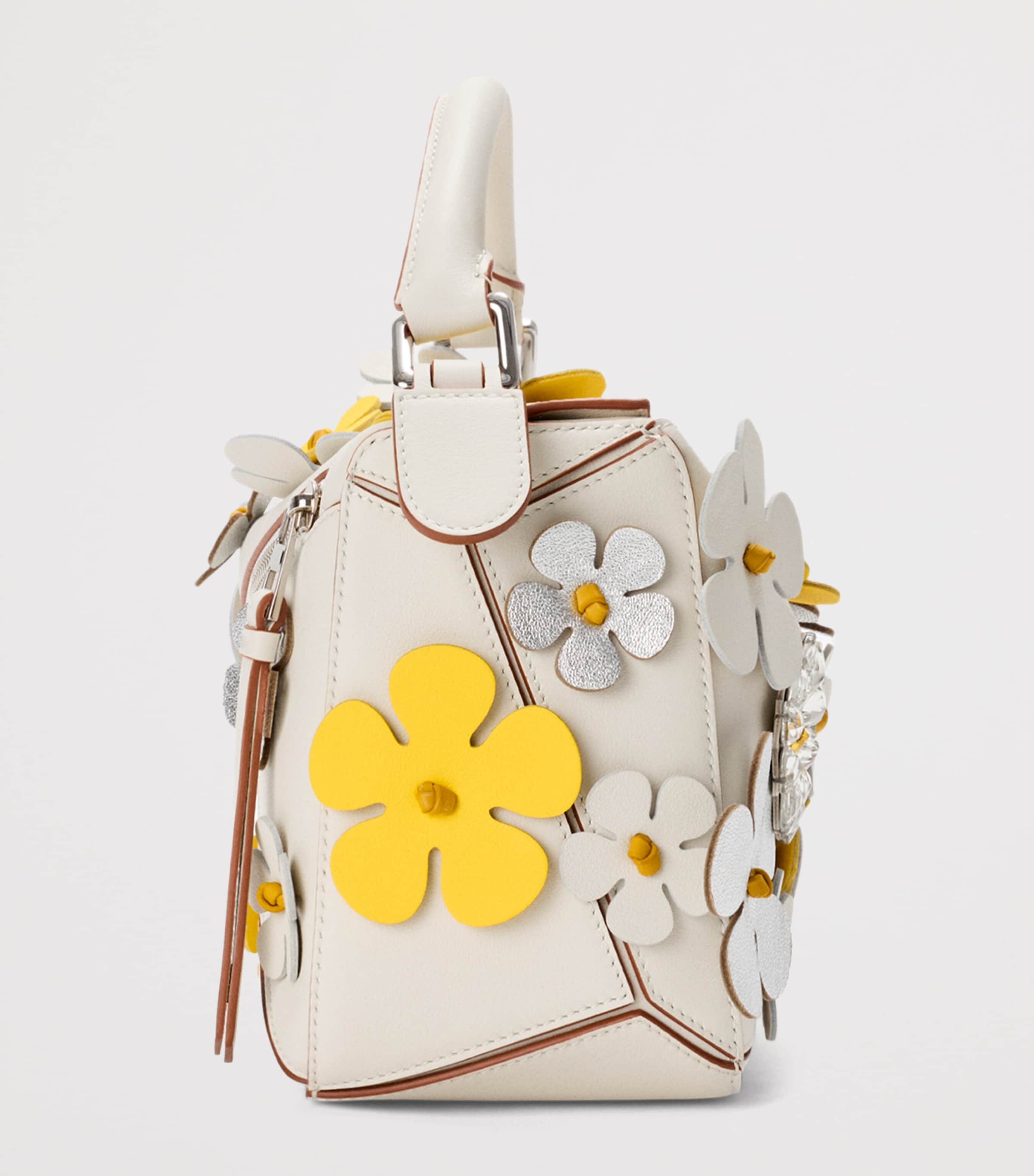 LOEWE x Paula's Ibiza Small Daisy-Embellished Puzzle Top-Handle Bag Soft White Image 3