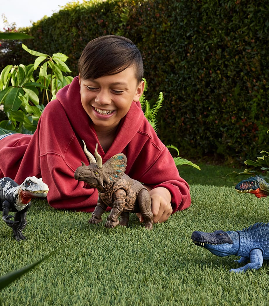 Gigantic Thrashers Eotriceratops Dinosaur Figure MULTI Image 2