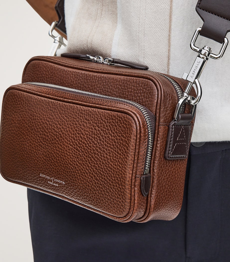 Reporter East West Messenger Bag TOBACCO Image 2