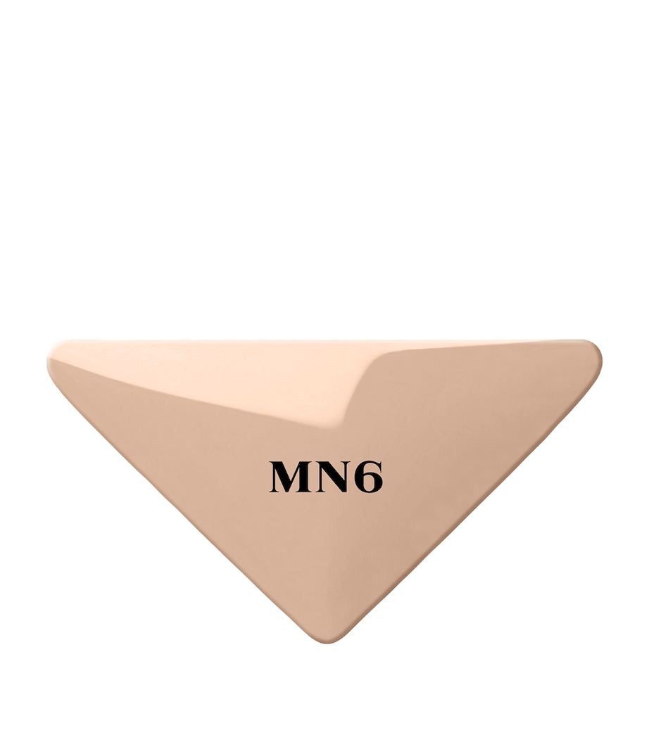 Reveal Concealer MN6 Image 2