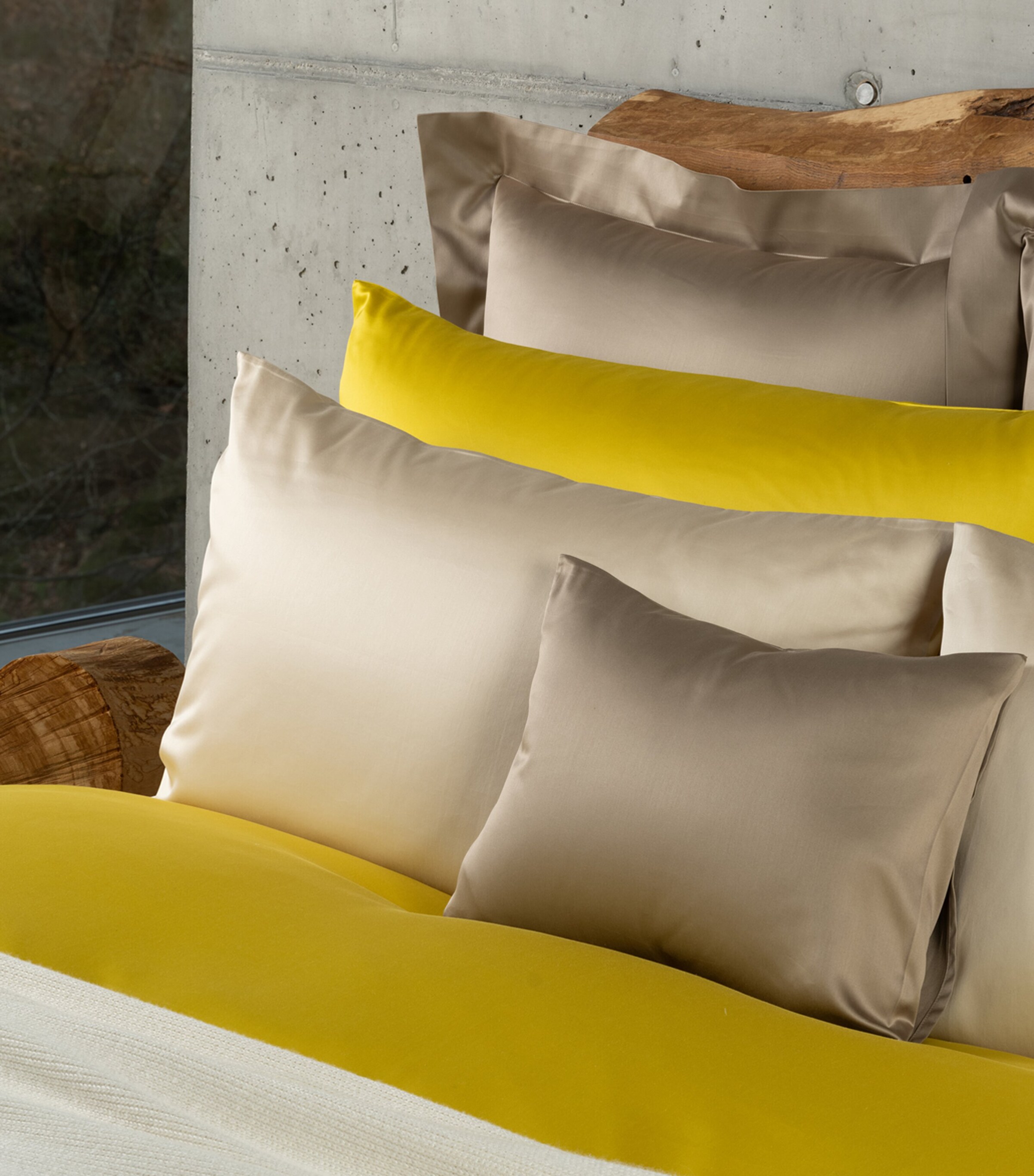 Celso De Lemos Egyptian Cotton Secret King Fitted Sheet (150cm x 200cm) Amande Image 3
