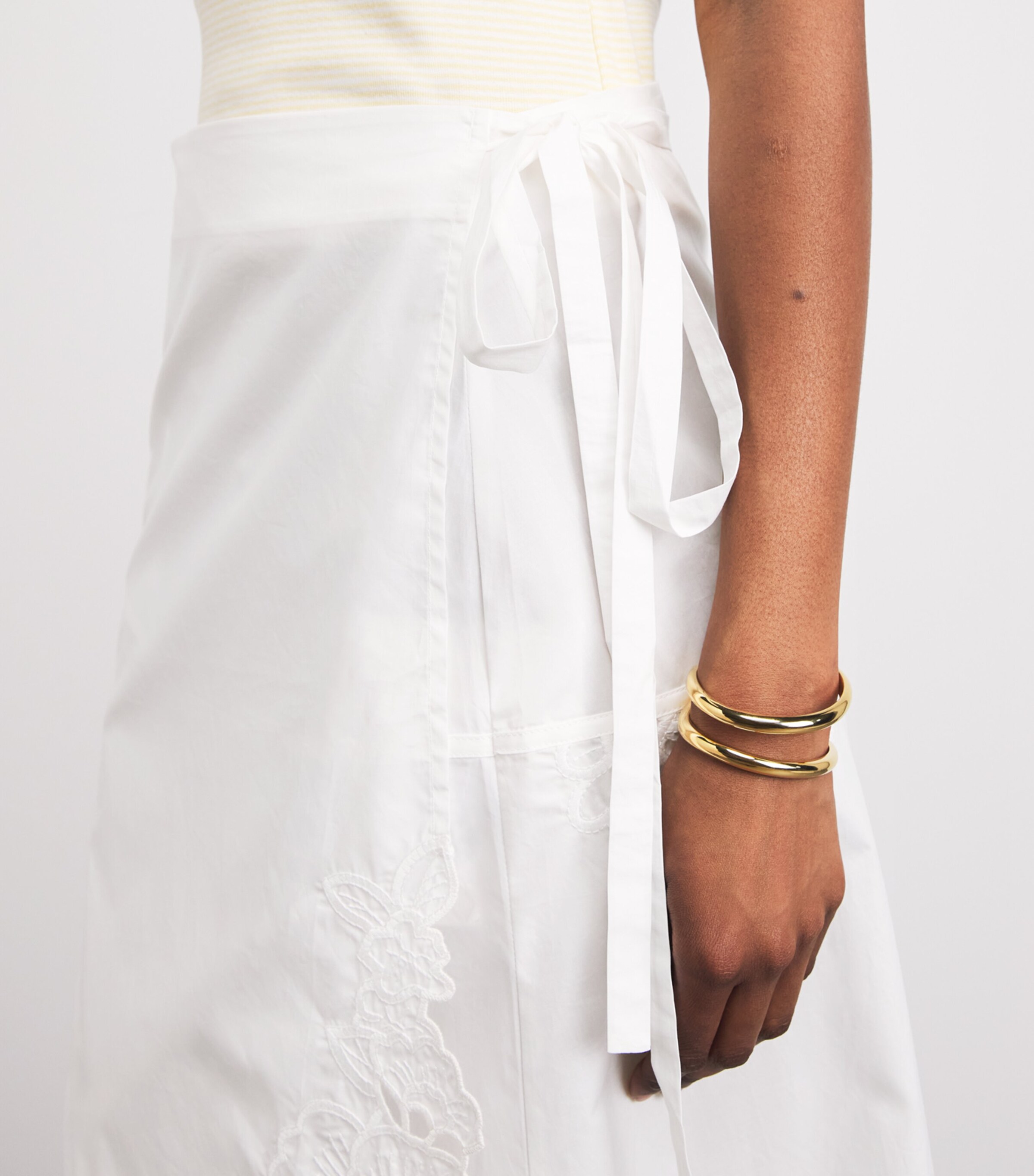 SIR. Womens Cotton Klara Midi Skirt Ivory Image 3