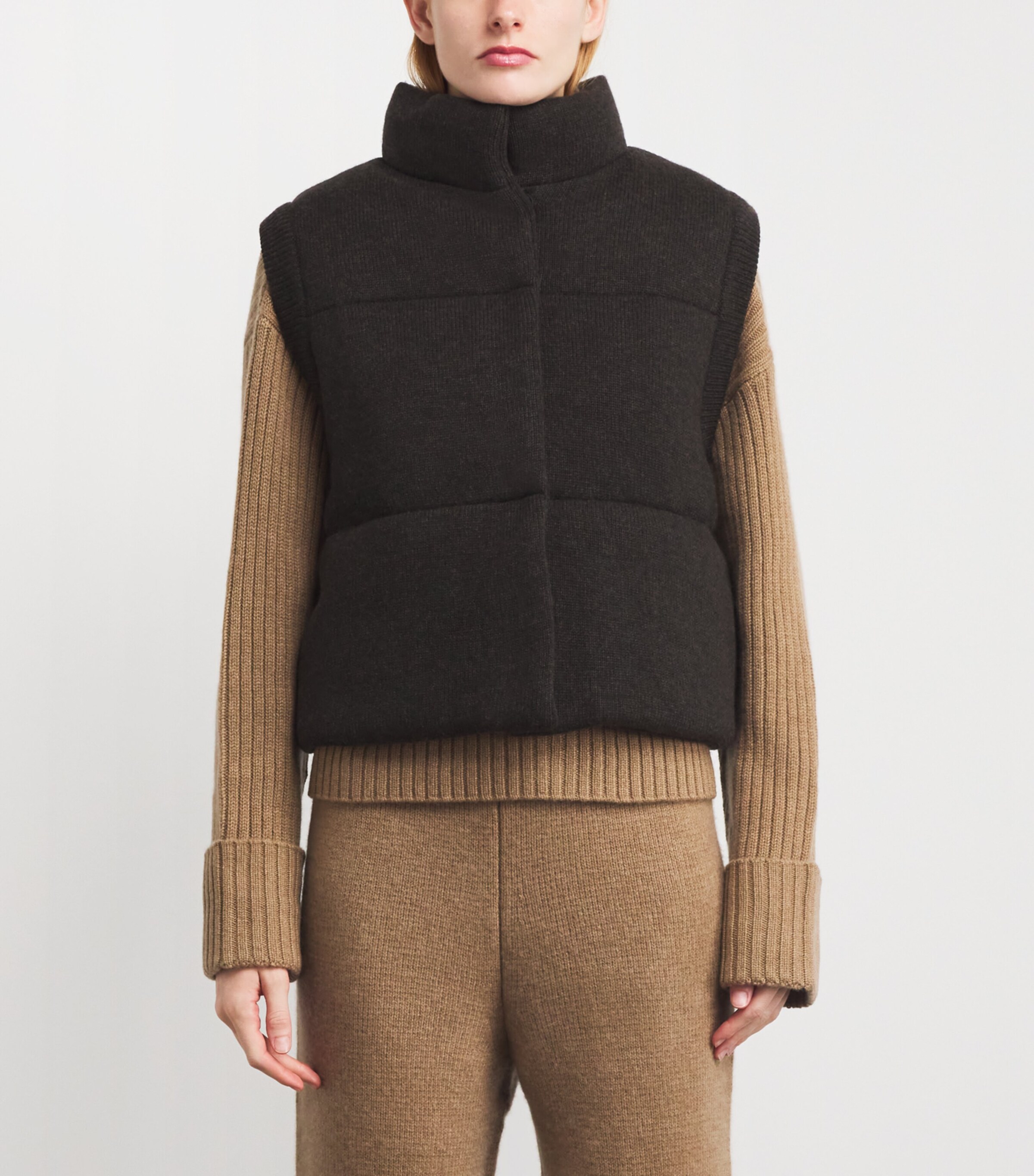 Le Kasha Womens Organic Cotton Montana Gilet Chocolat Image 3