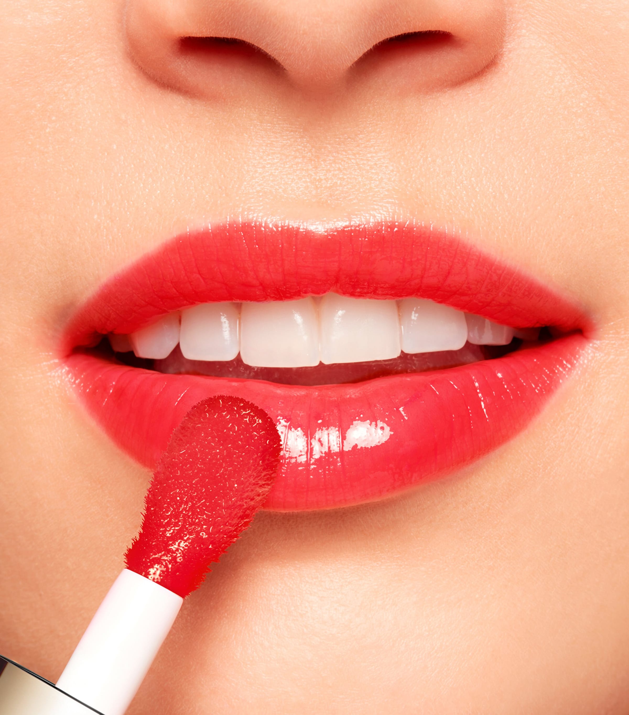 Lip Comfort Oil 03 Image 3