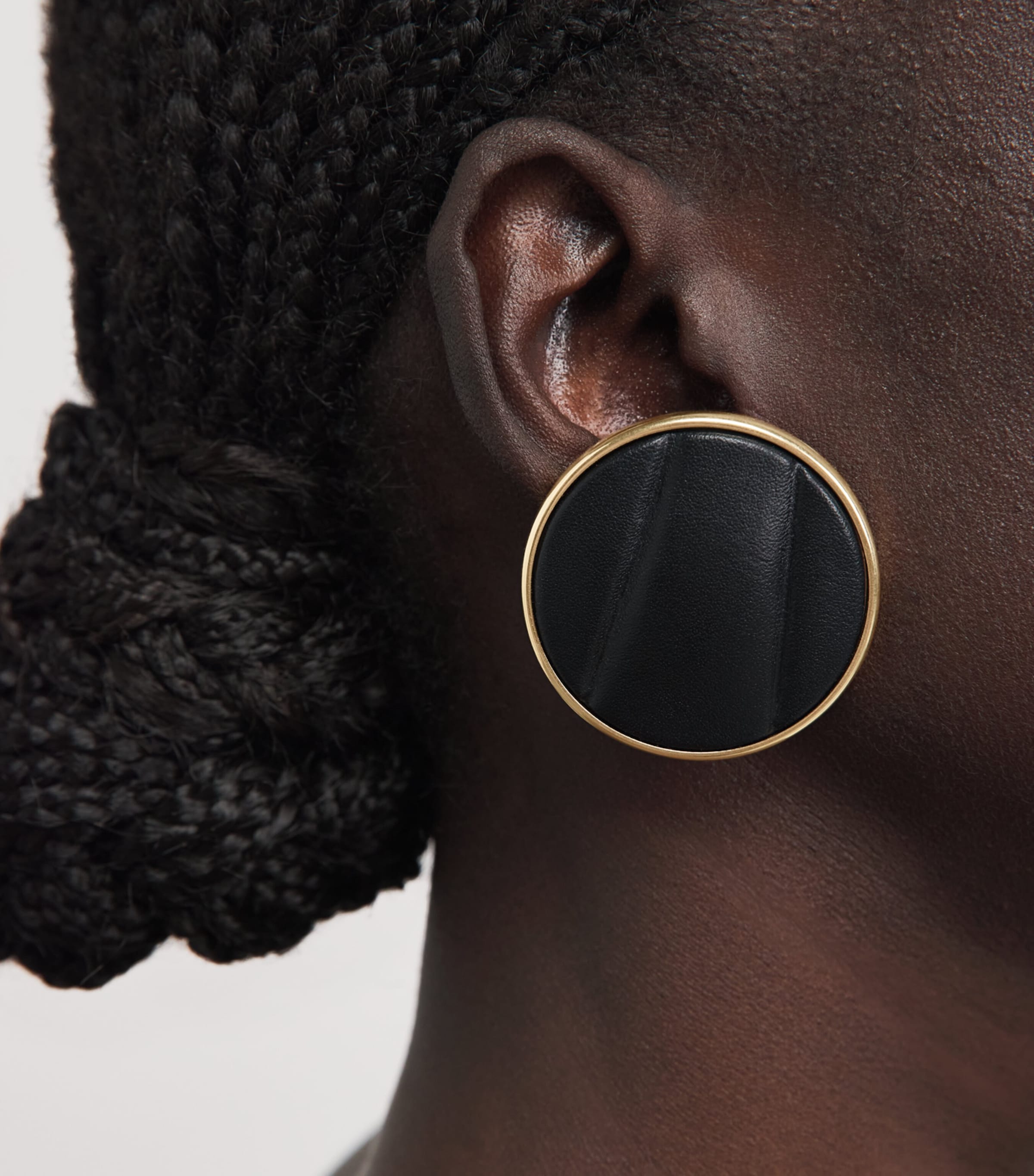 Chloé Leather Pleats Clip-On Earrings Black Image 2