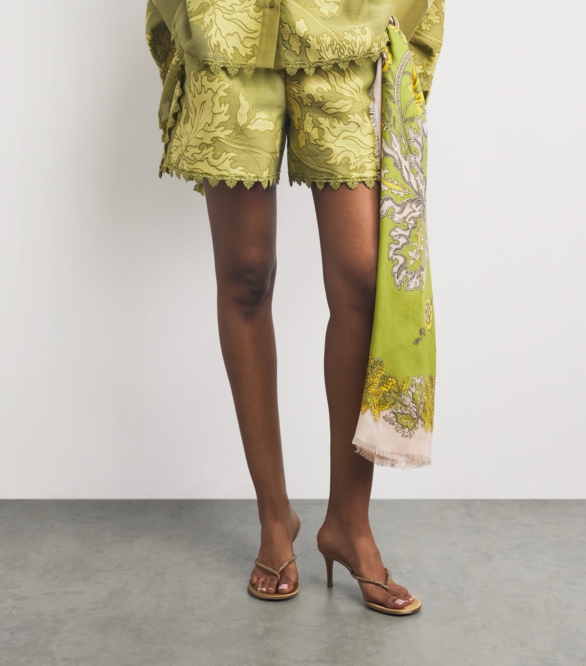 La Doublej Printed Scarf Swathe Placée Image 3