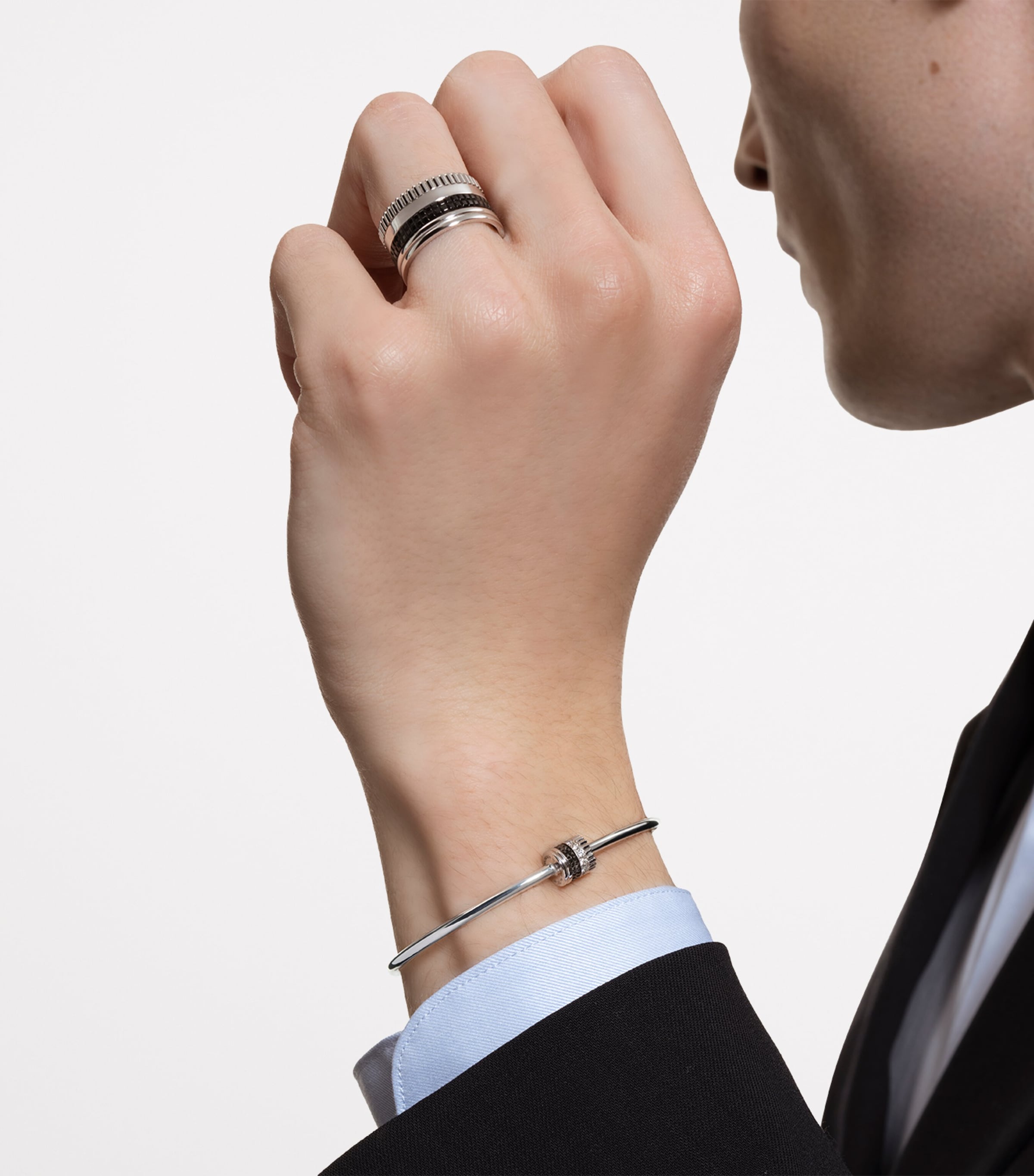 Large White Gold Quatre Black Ring NO COLOUR Image 3