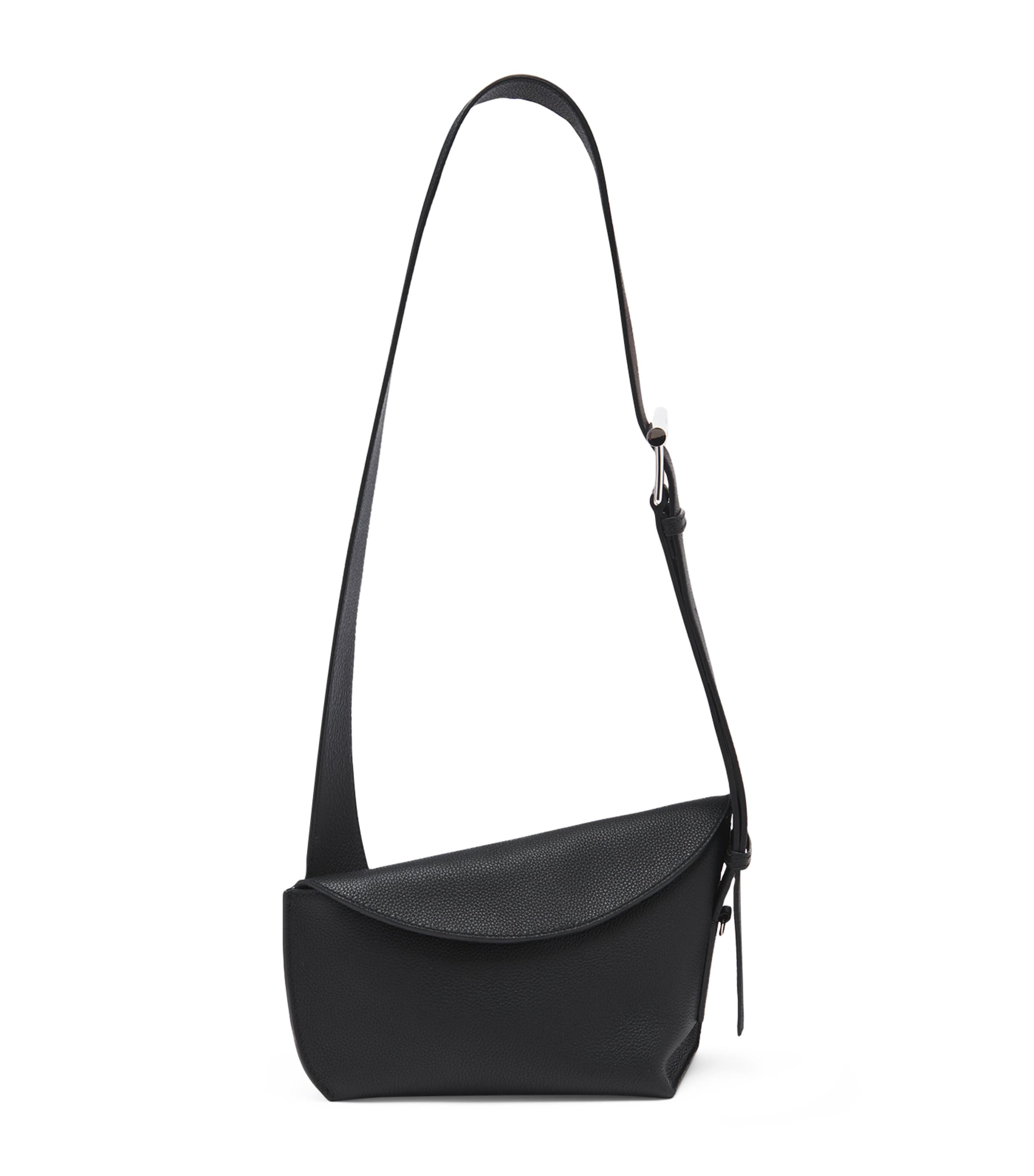 Alexander Mcqueen T-bar Sling Pebbled-leather Shoulder Bag In Black