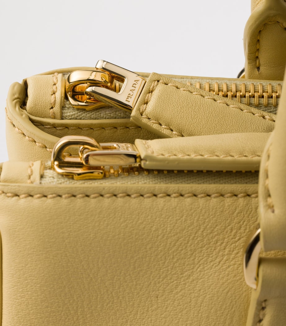 Medium Leather Galleria Top-Handle Bag F0032 Image 6