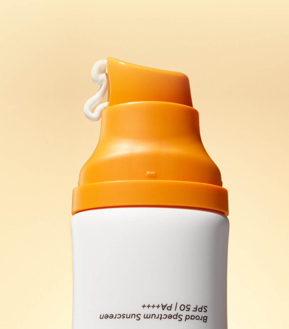 Superactive Moisturizer SPF 50: Brightening (50ml) NO COLOUR Image 4