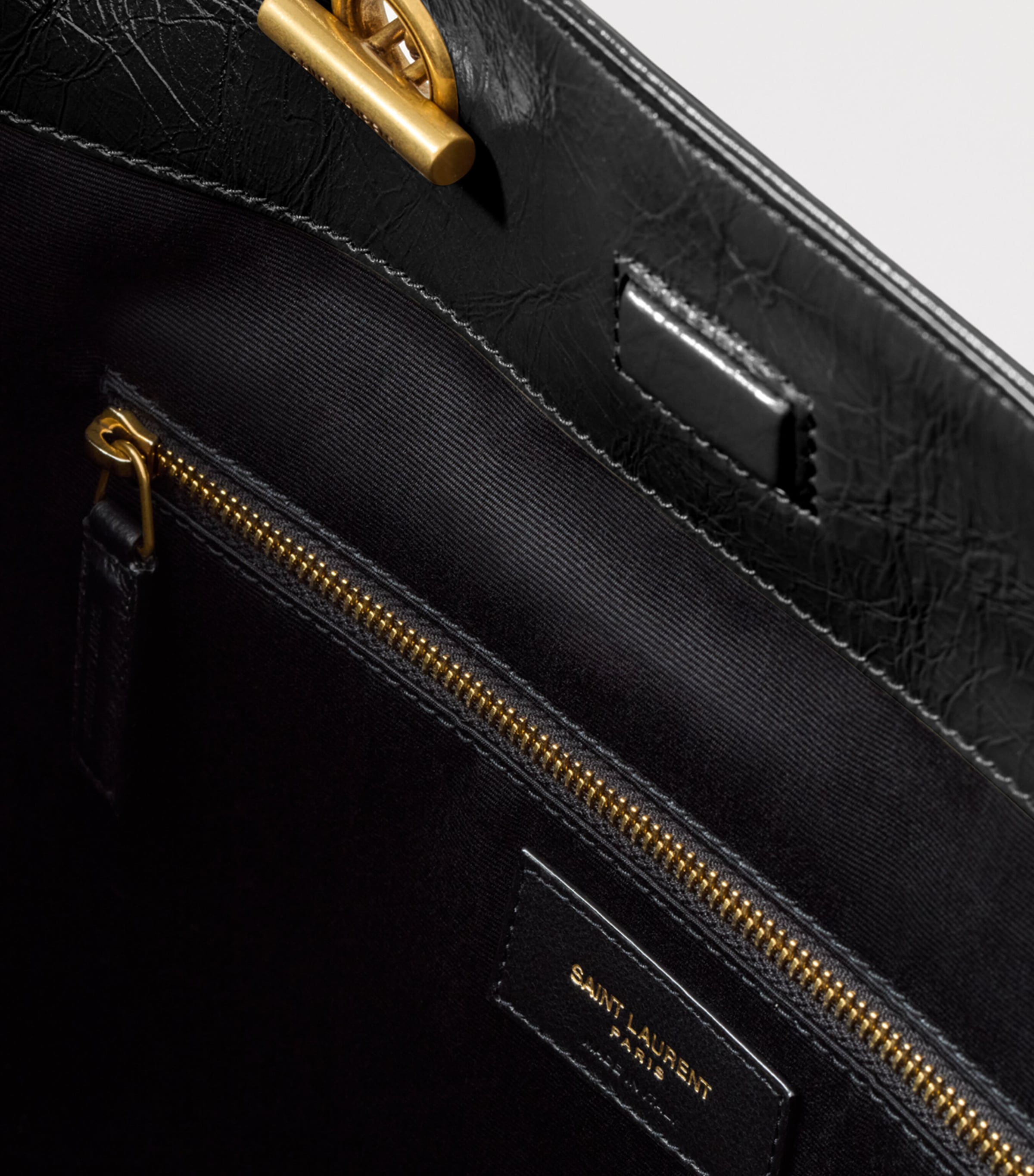 Saint Laurent Womens Medium East-West Niki Shopping Bag Image 5