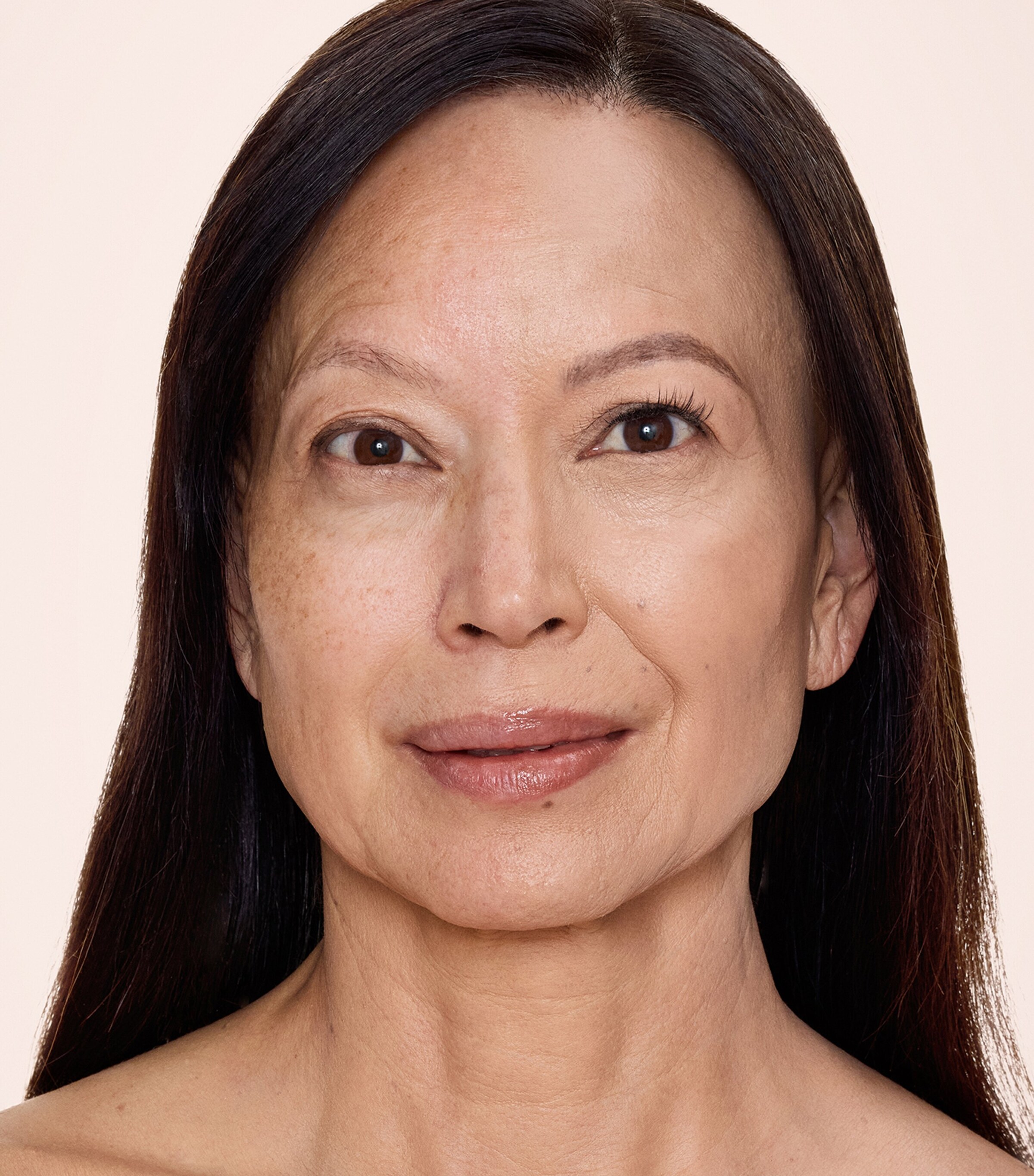 Airbrush Flawless Blur Concealer 5.5 MEDIUM Image 2