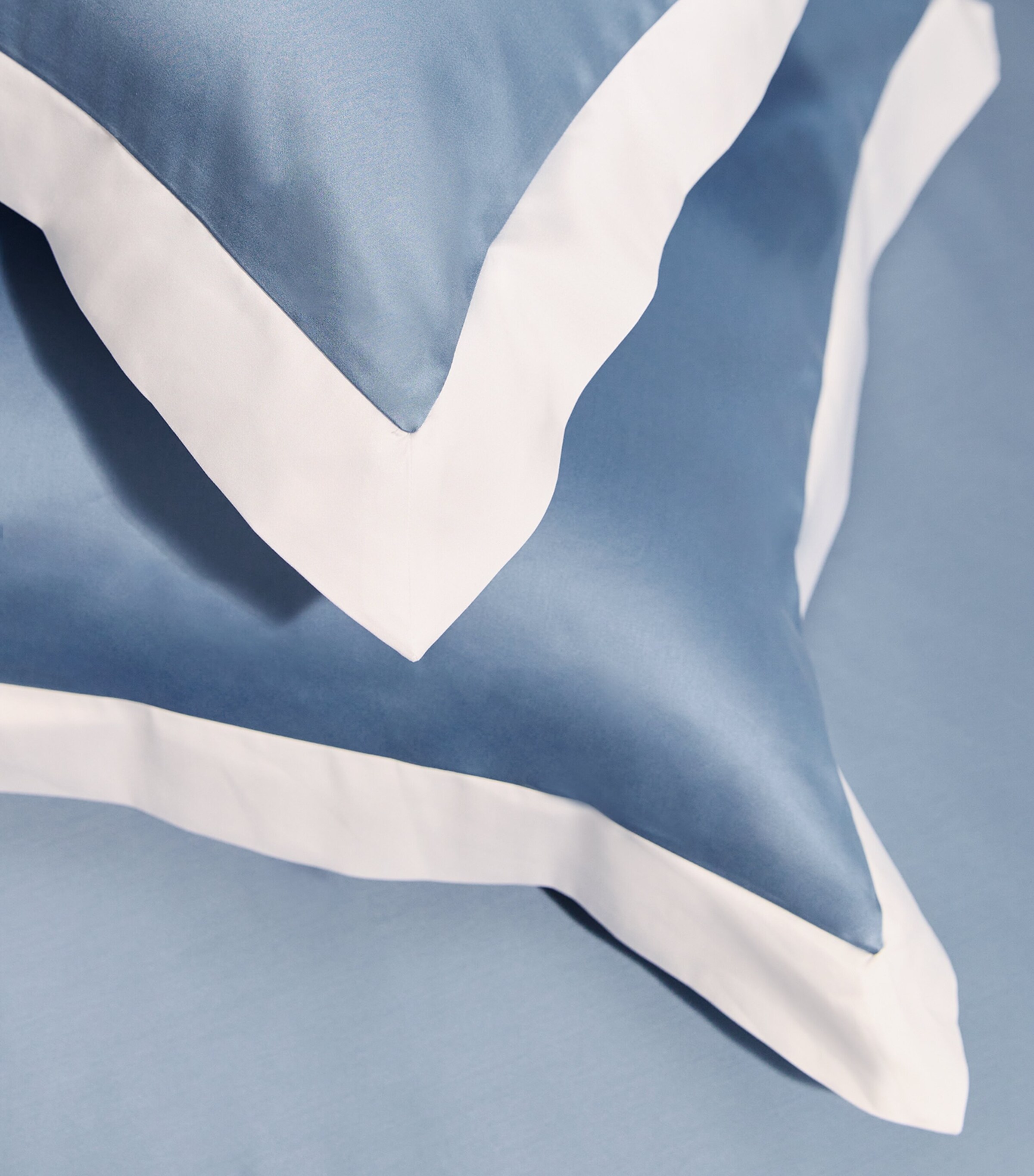 Celso De Lemos Emma King Duvet Cover (230cm x 220cm) Ciel Image 6