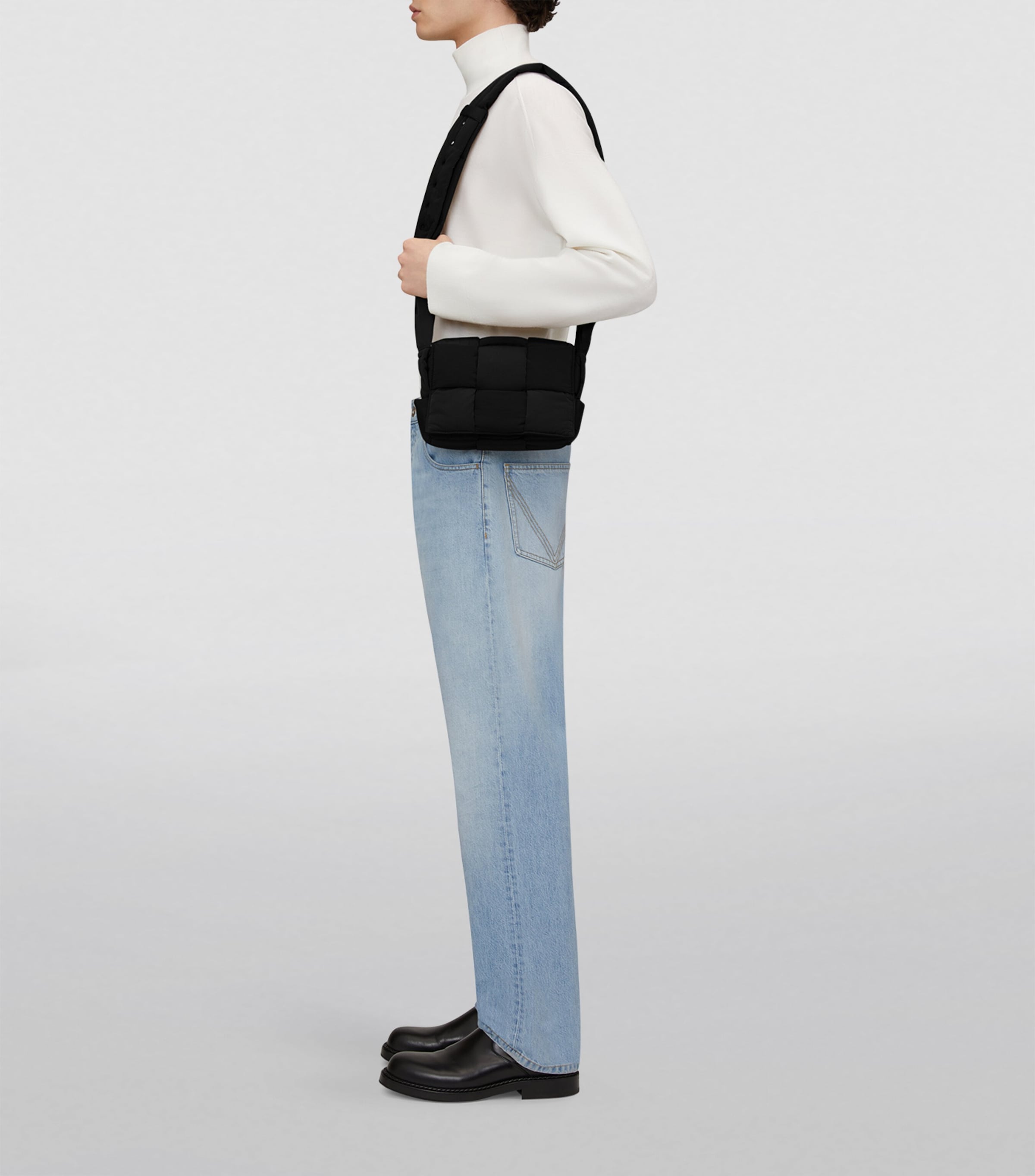Bottega Veneta ボディバッグ 黒 楽天市場】ボディバッグ メンズ レザー（ブランドボッテガ