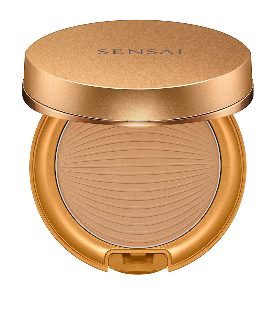 Silky Bronze Natural Veil Compact Foundation SC03 MEDIUM Image 1