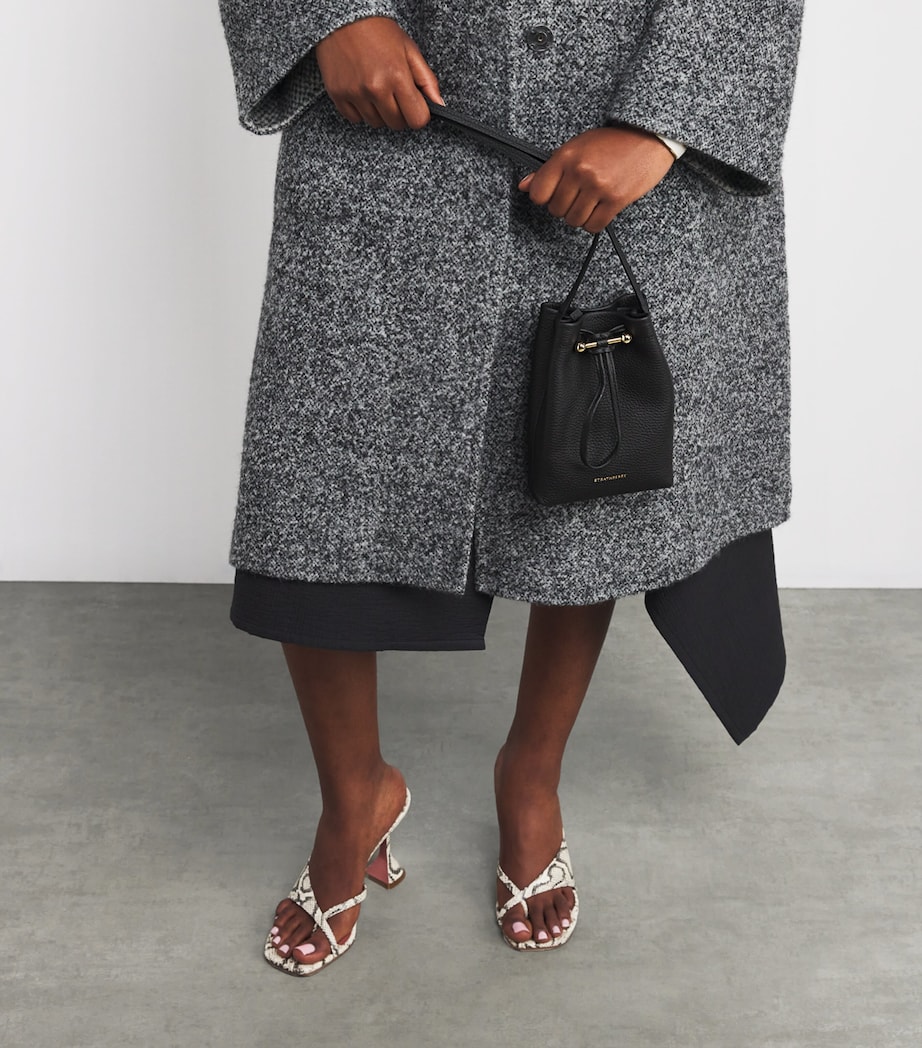 Midi Leather Osette Pouch GRAIN BLACK  Image 5