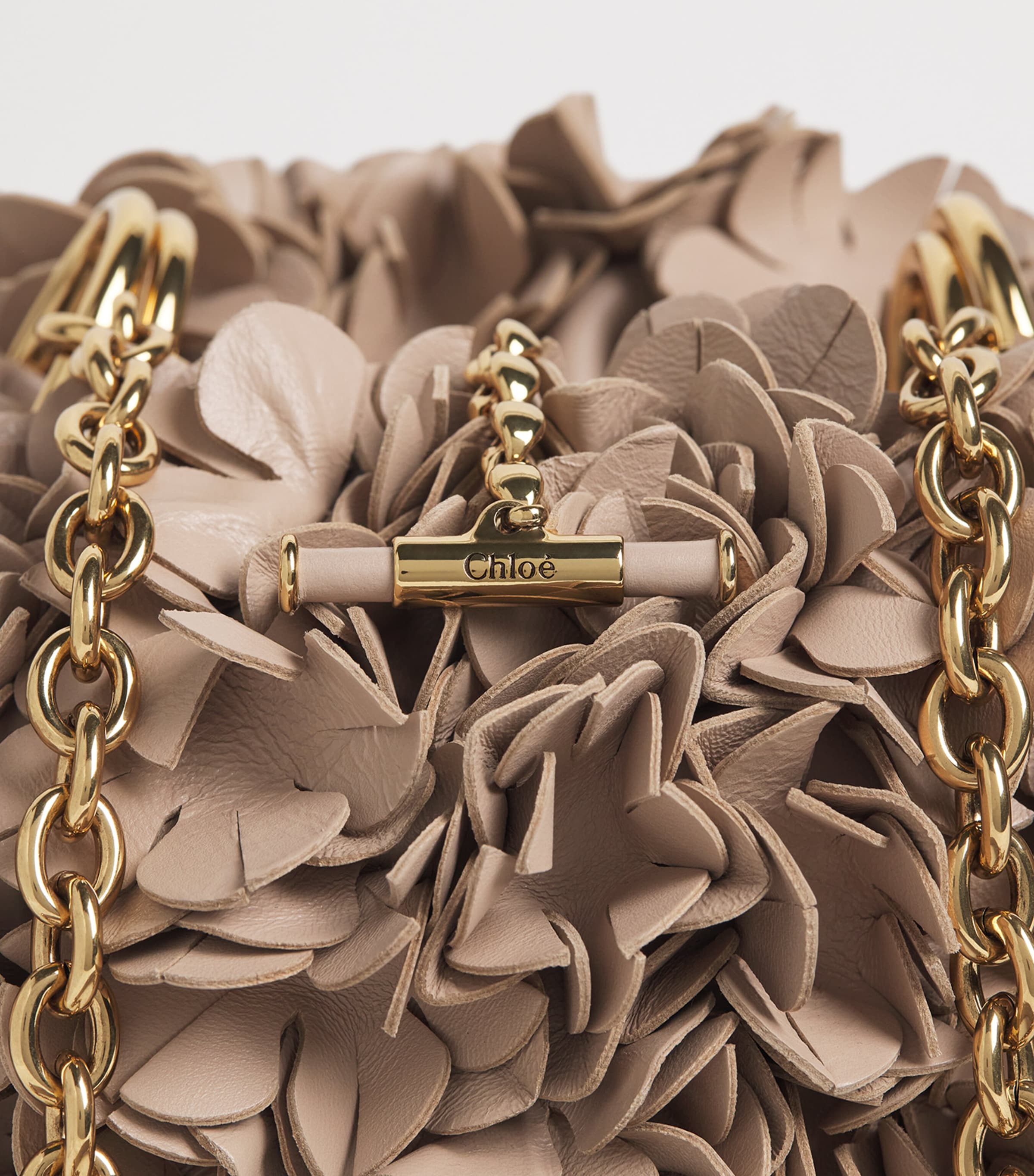 Chloé Lambskin Plissé Shoulder Bag Woodsmoke Image 4