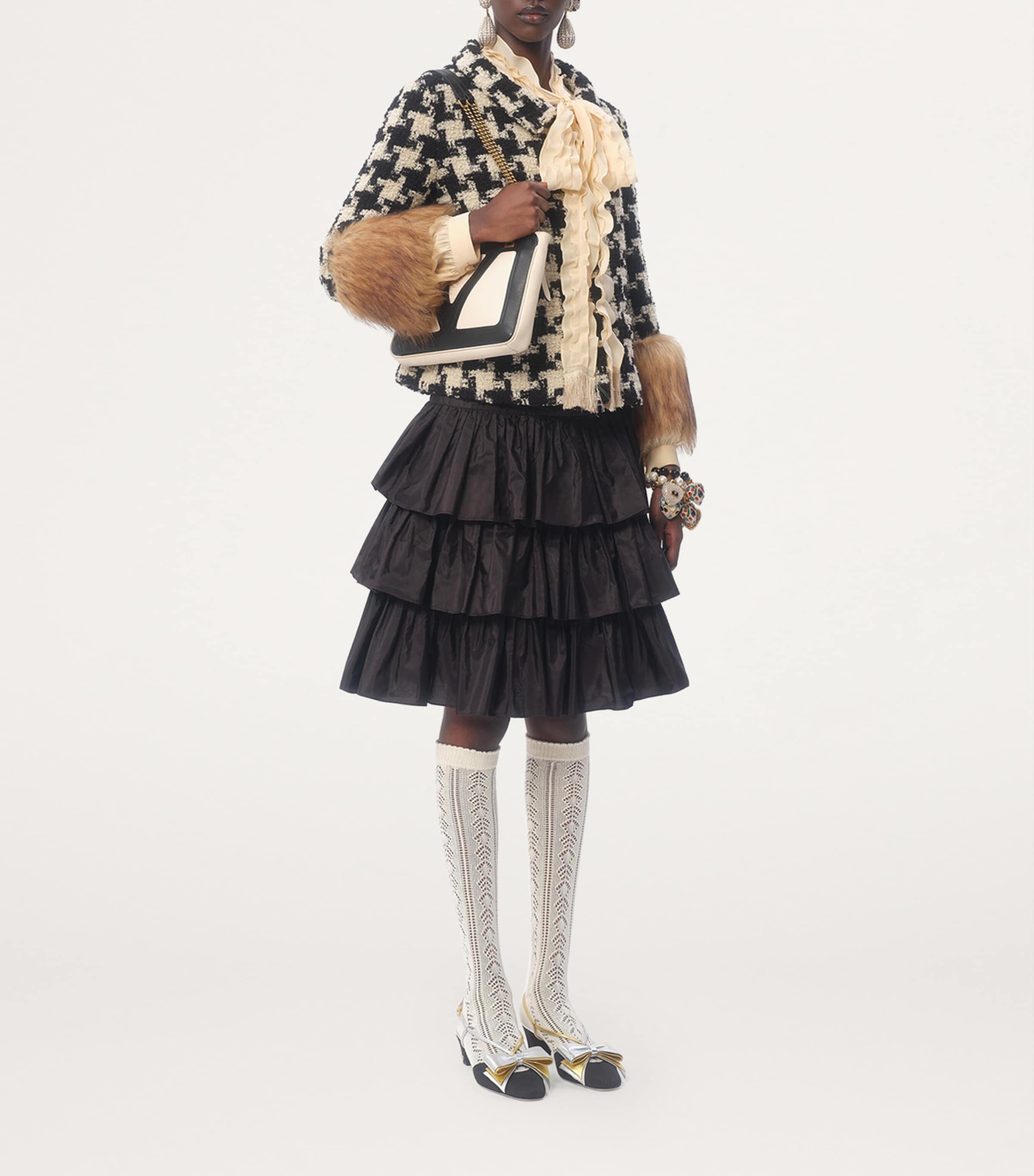 Small Lambskin Viva Superstar Tote Bag R4V Image 6