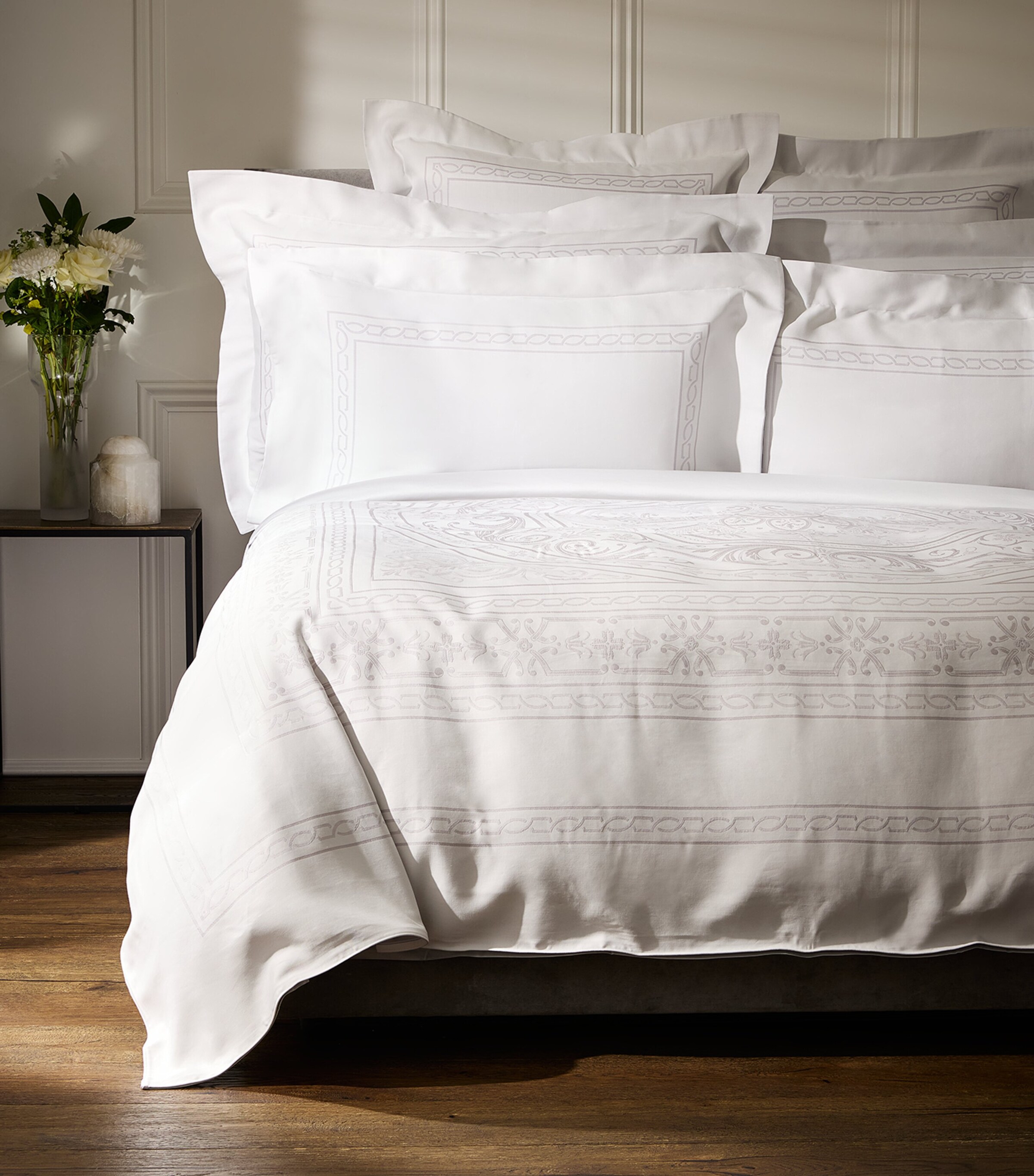 Celso De Lemos Versailles Square Pillowcase In White