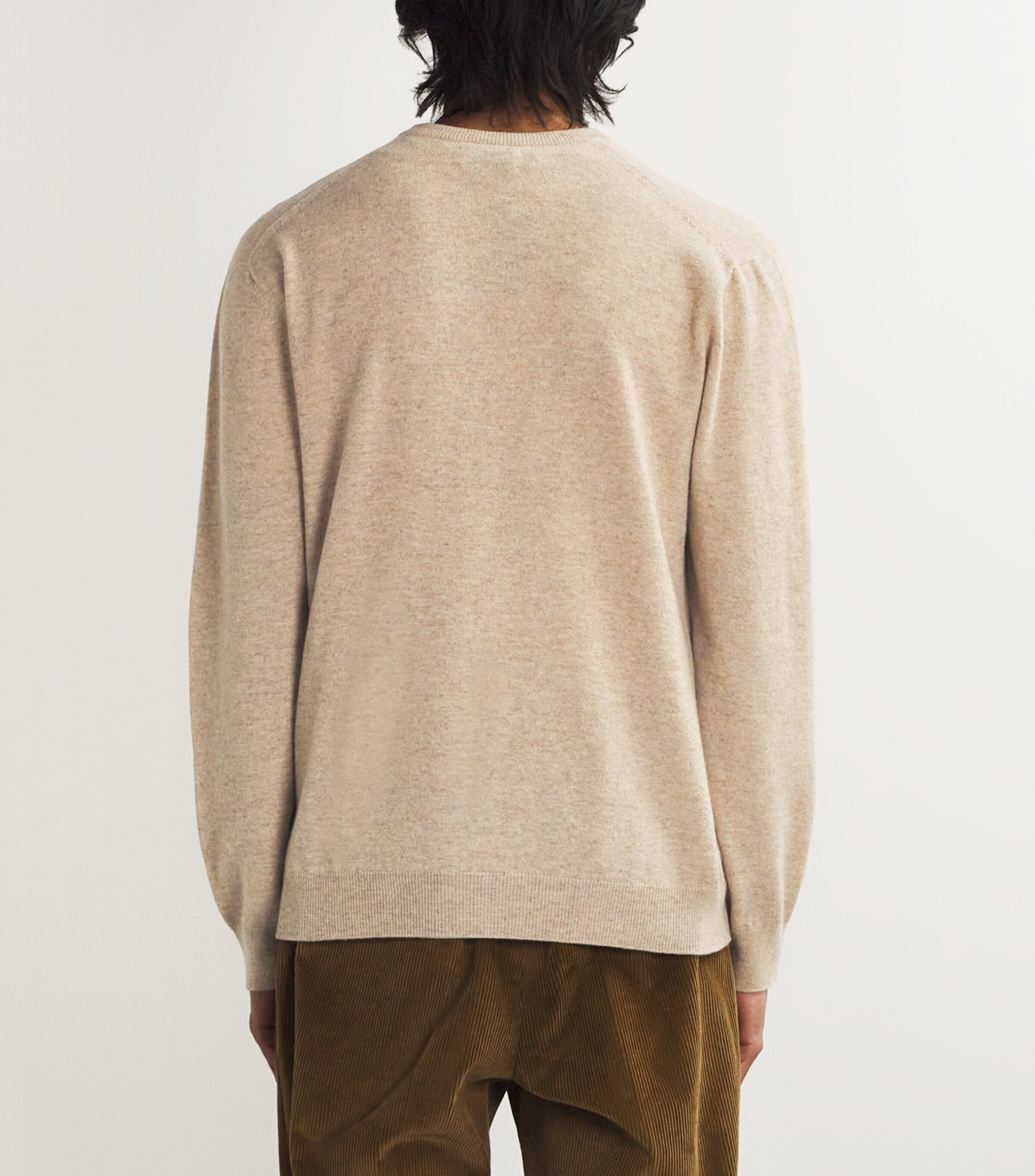 Johnstons Of Elgin Mens Cashmere V-Neck Sweater Oatmeal Image 4