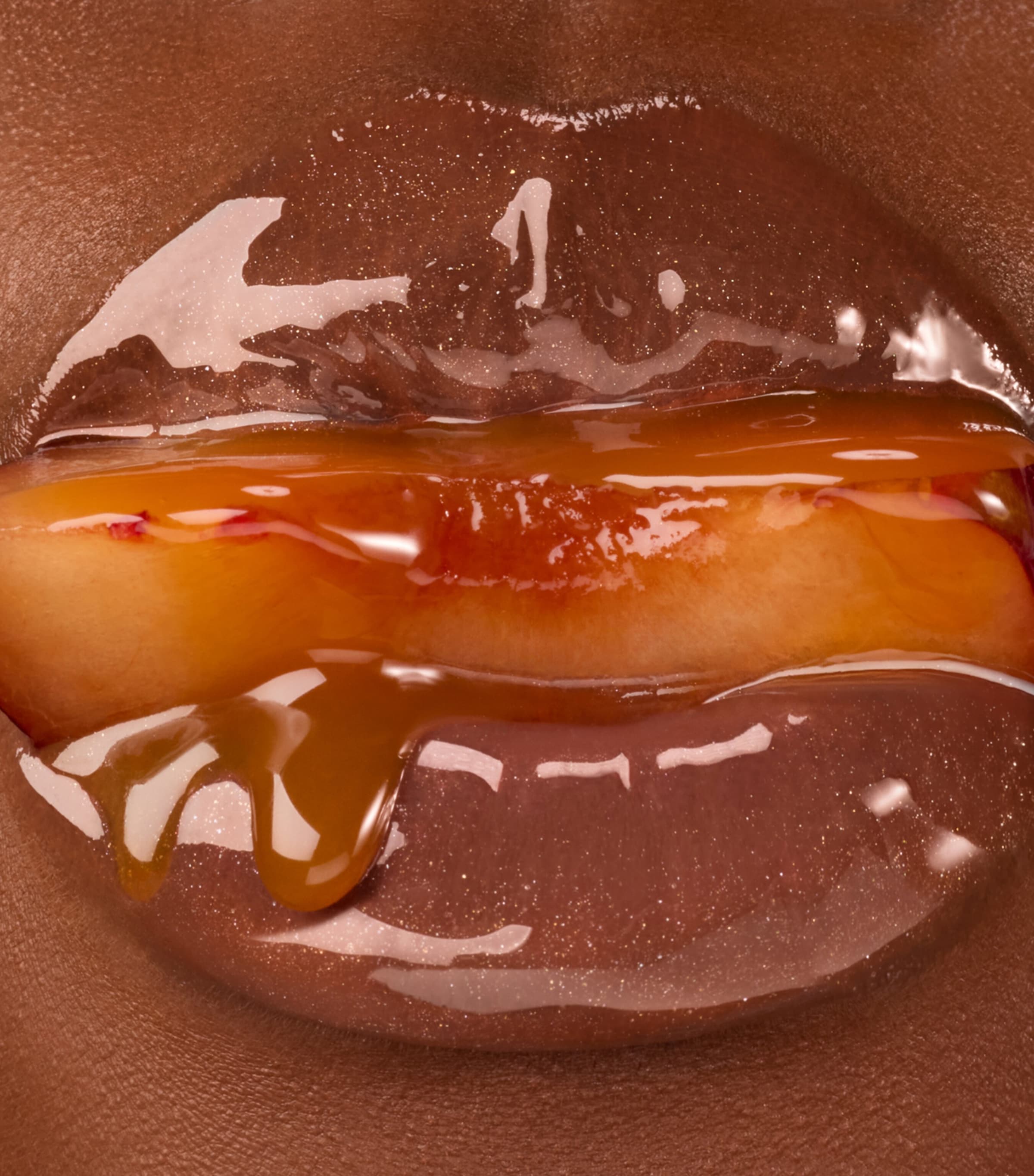 Honey Infused Lip Oil (8ml) GLAZED PLUM Image 2