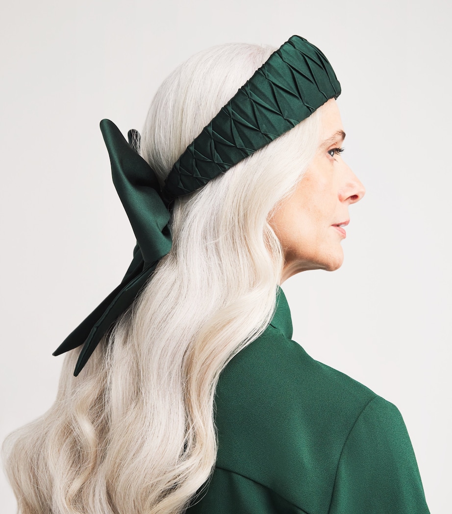 Silk Pleated Halo DEEP GREEN Image 1