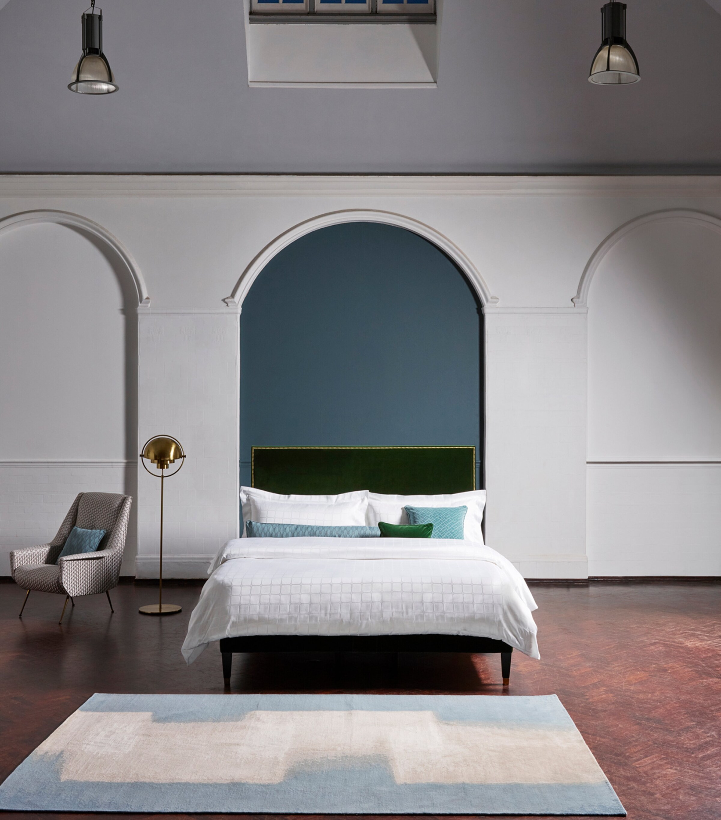 The Trellis King Jacquard Duvet Cover Set (230cm x 220cm) WHITE Image 6