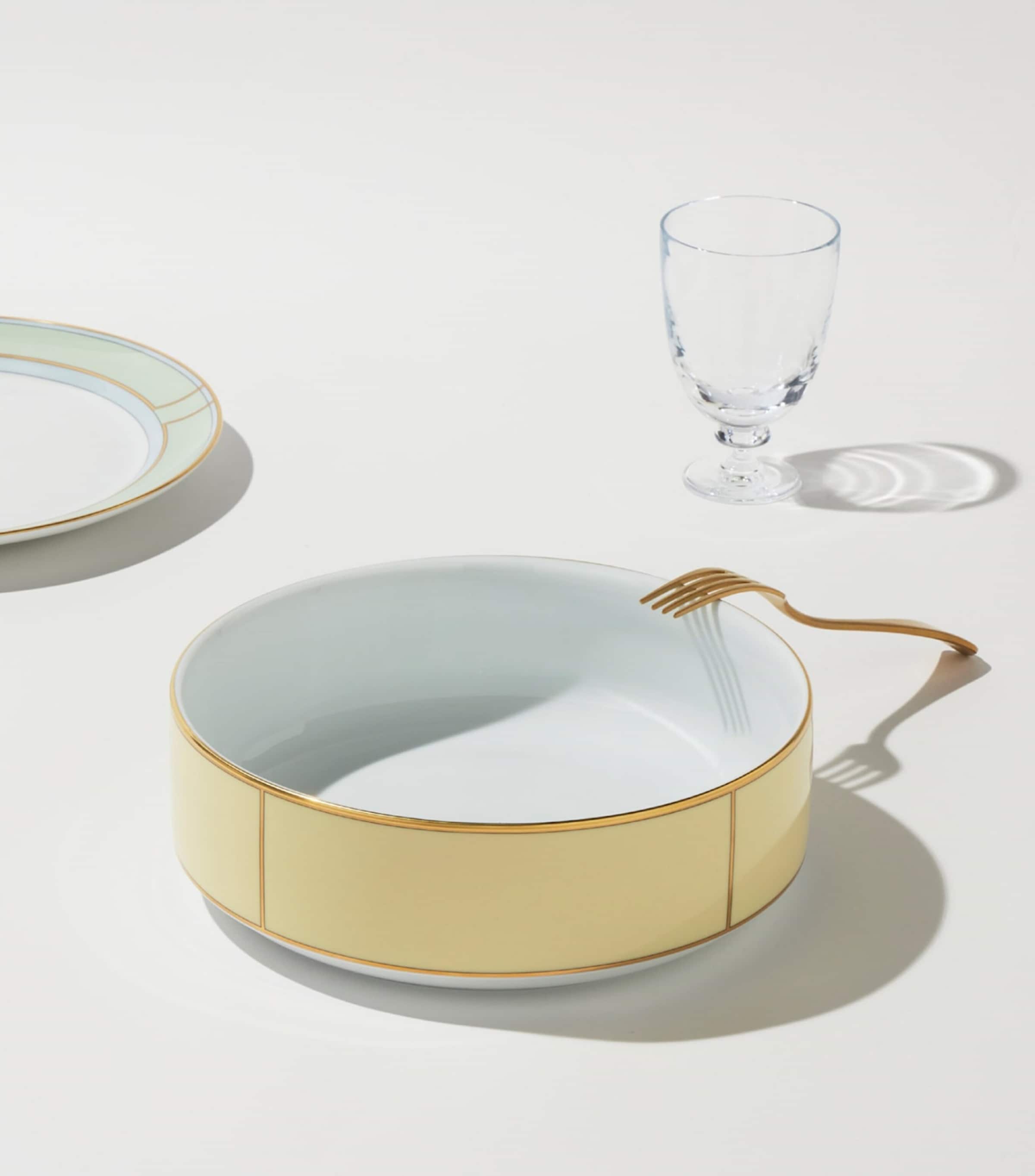 Porcelain Colonna Diva Giallo Salad Bowl (24cm) G00134901 Image 3