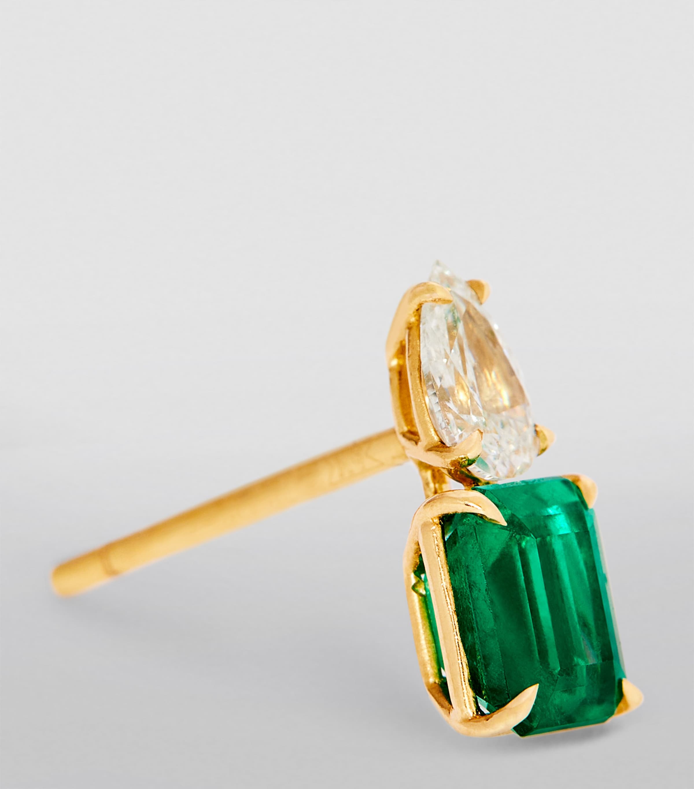 Yellow Gold, Diamond and Emerald Single Stud Earring YELOW GOLD Image 7