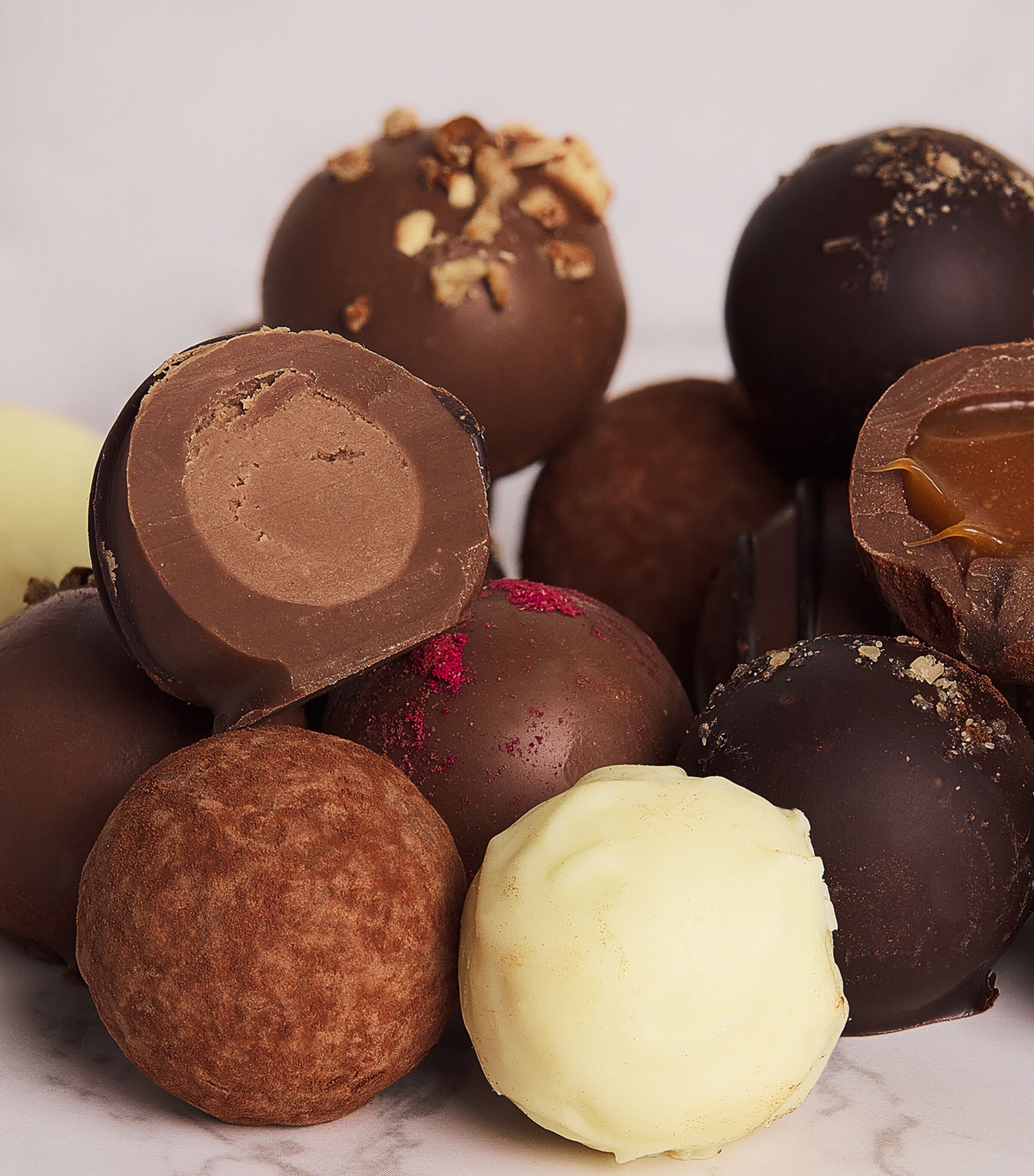Springtime Truffle Collection (230g) NO COLOUR Image 4