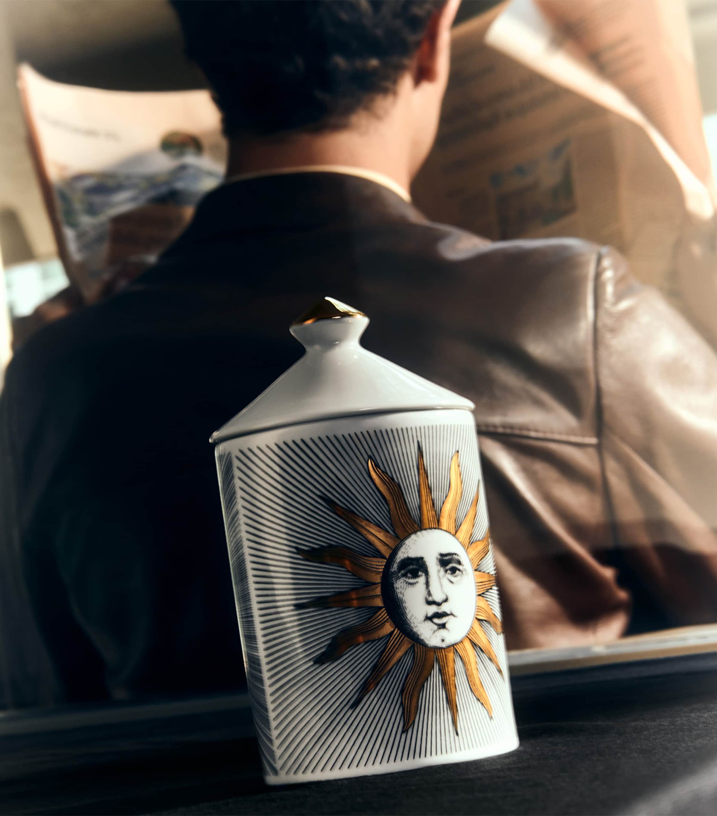 Fornasetti Immaginazione Soli Candle (310g) Image 3