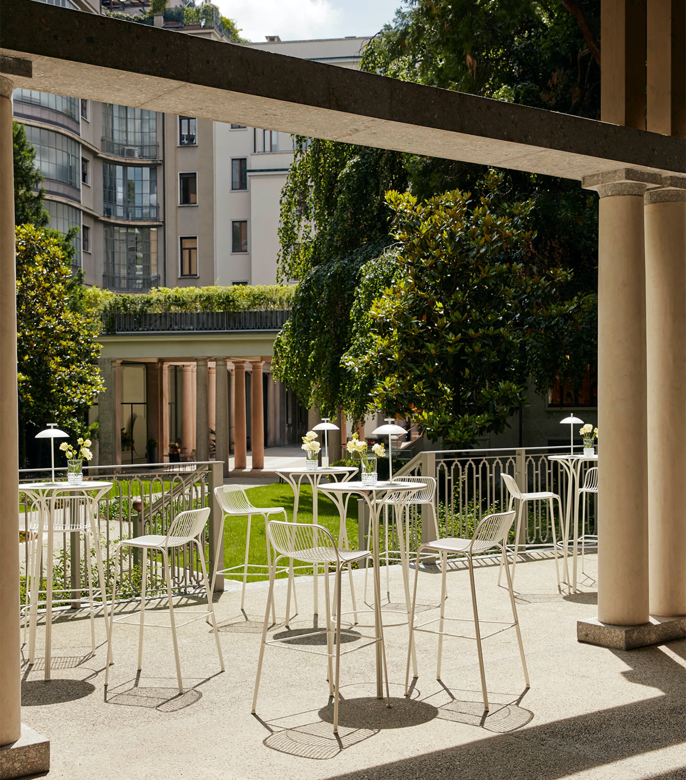 Mini Geen-a Battery Table Lamp WHITE Image 4