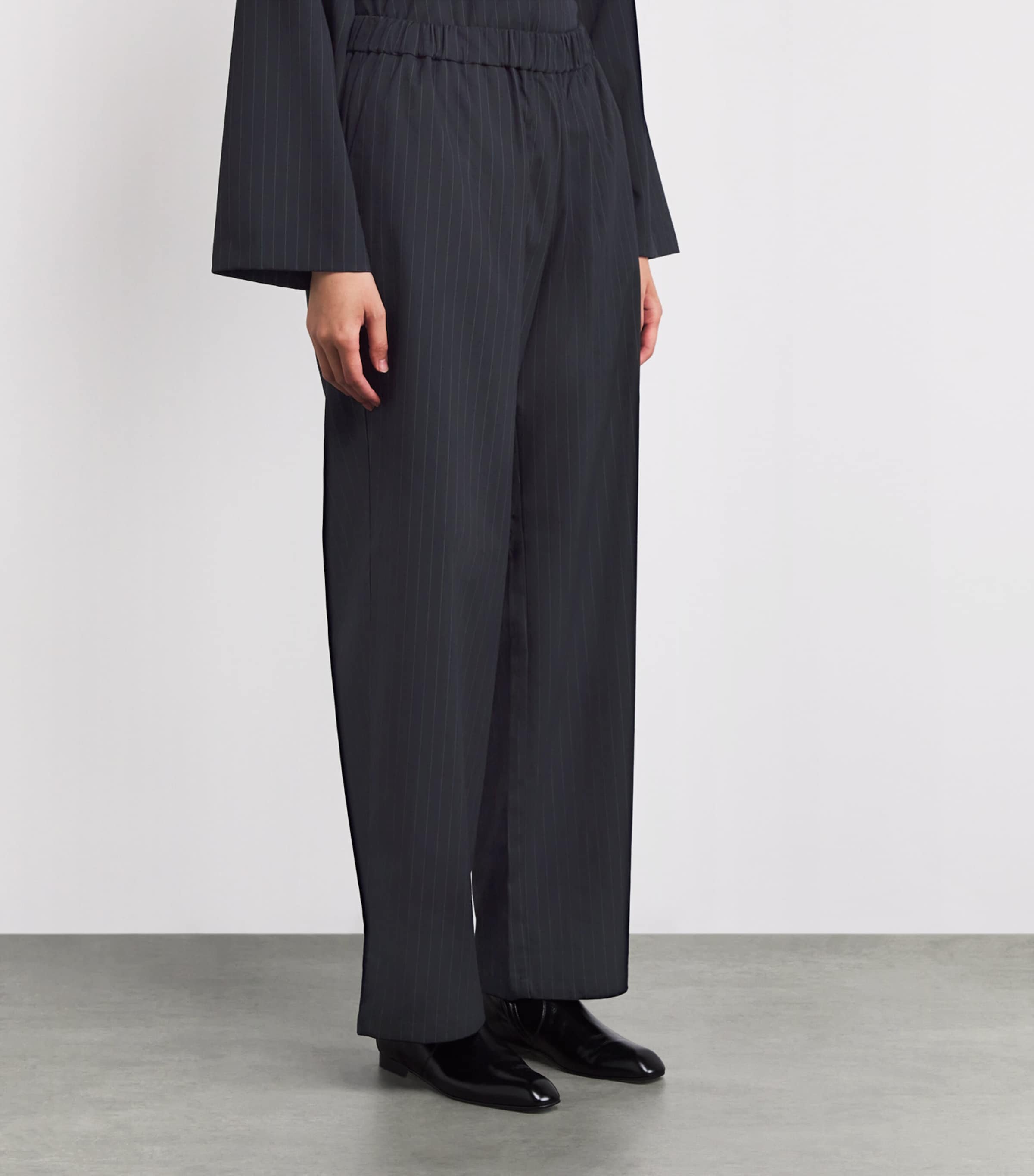 Stylein Womens Pinstripe Belicia Trousers Navy Pinstripe Image 3