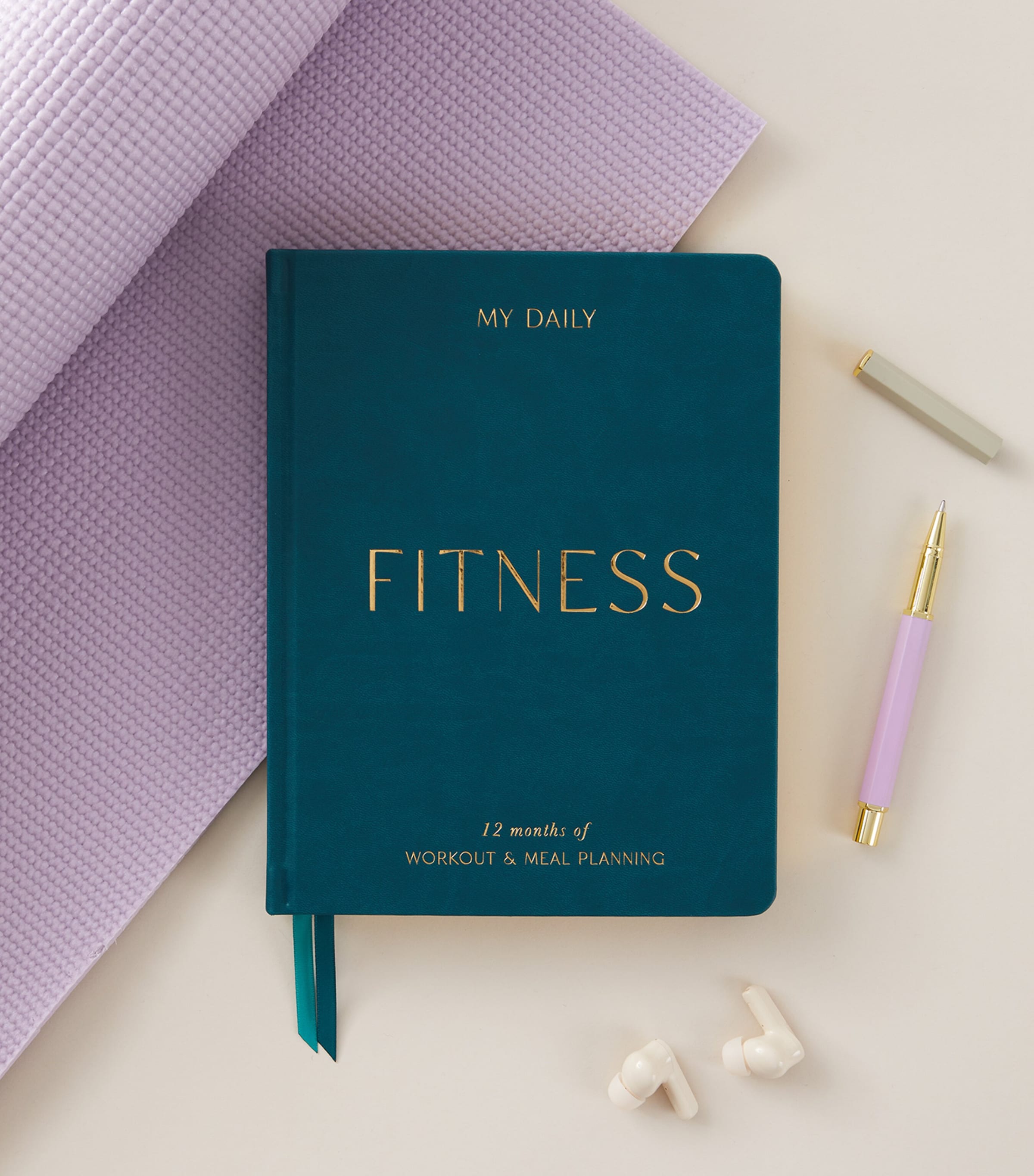 Blush and Gold Daily Fitness & Meal Planner Green, Gold Image 15