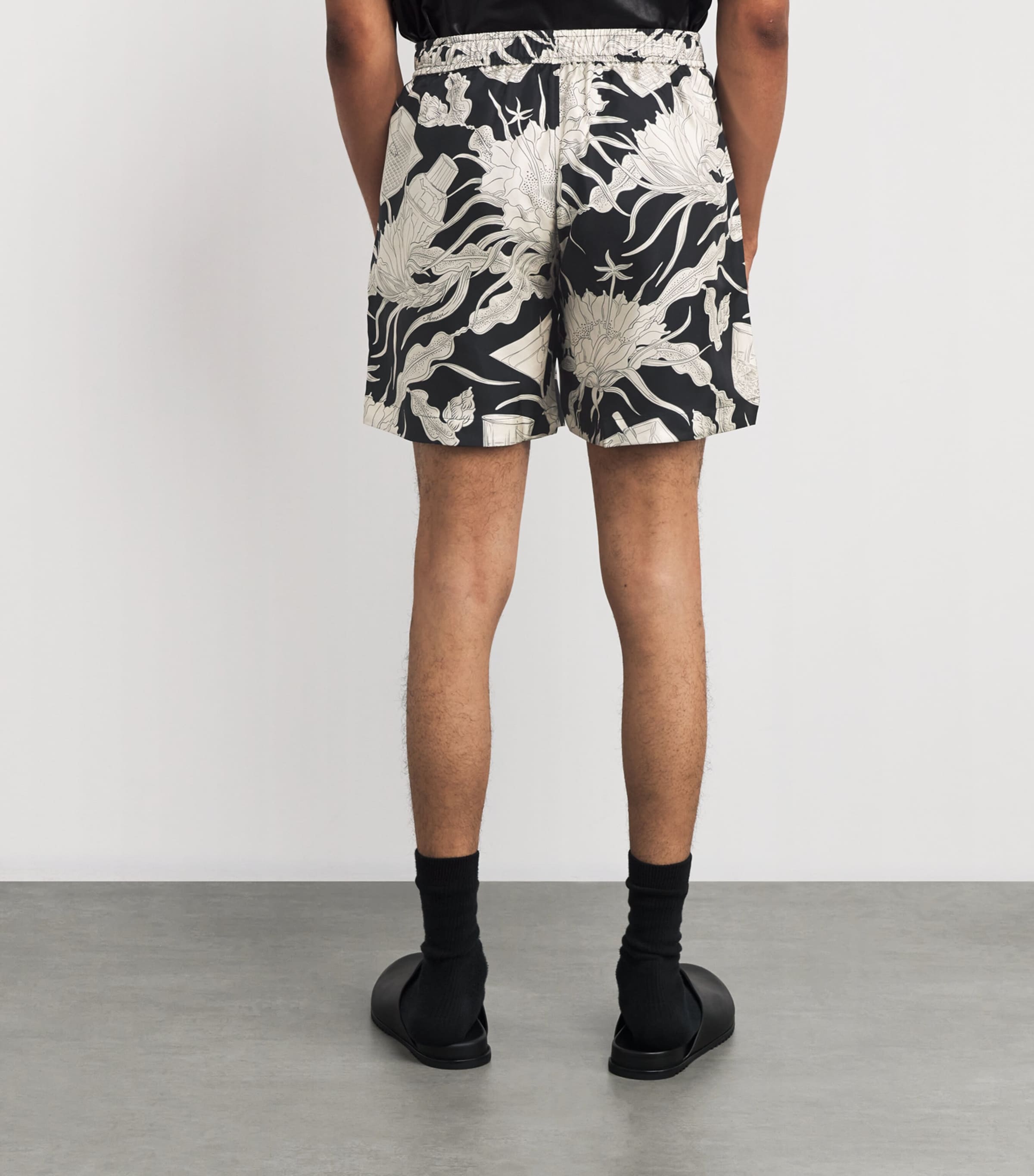 Ｌサイズ　FLOWER AMIRI BERMUDA CROCKERY Flower Amiri Bermuda Shorts | The Webster