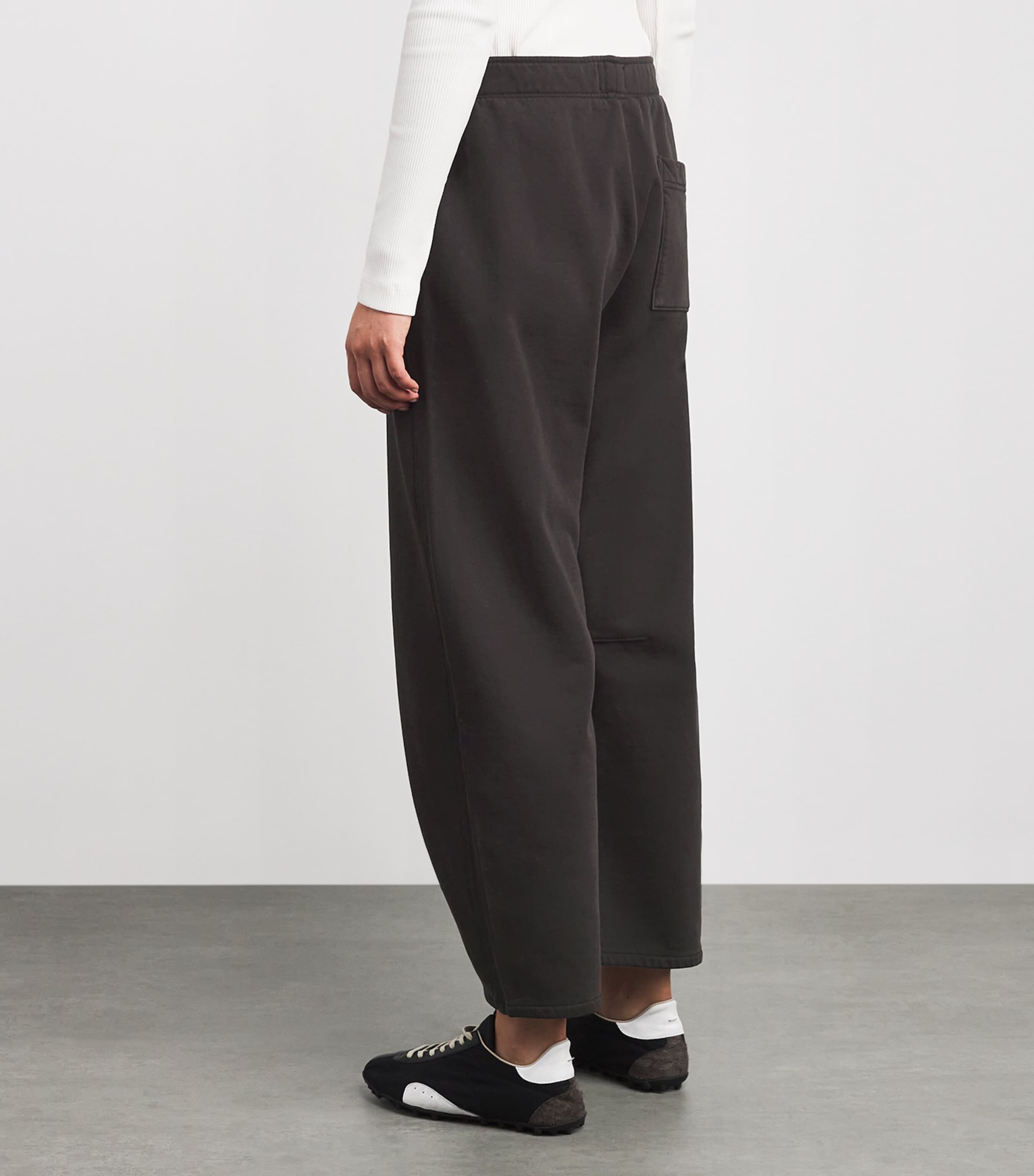 Cotton Miro Barrel Sweatpants CHOCOLATE Image 4